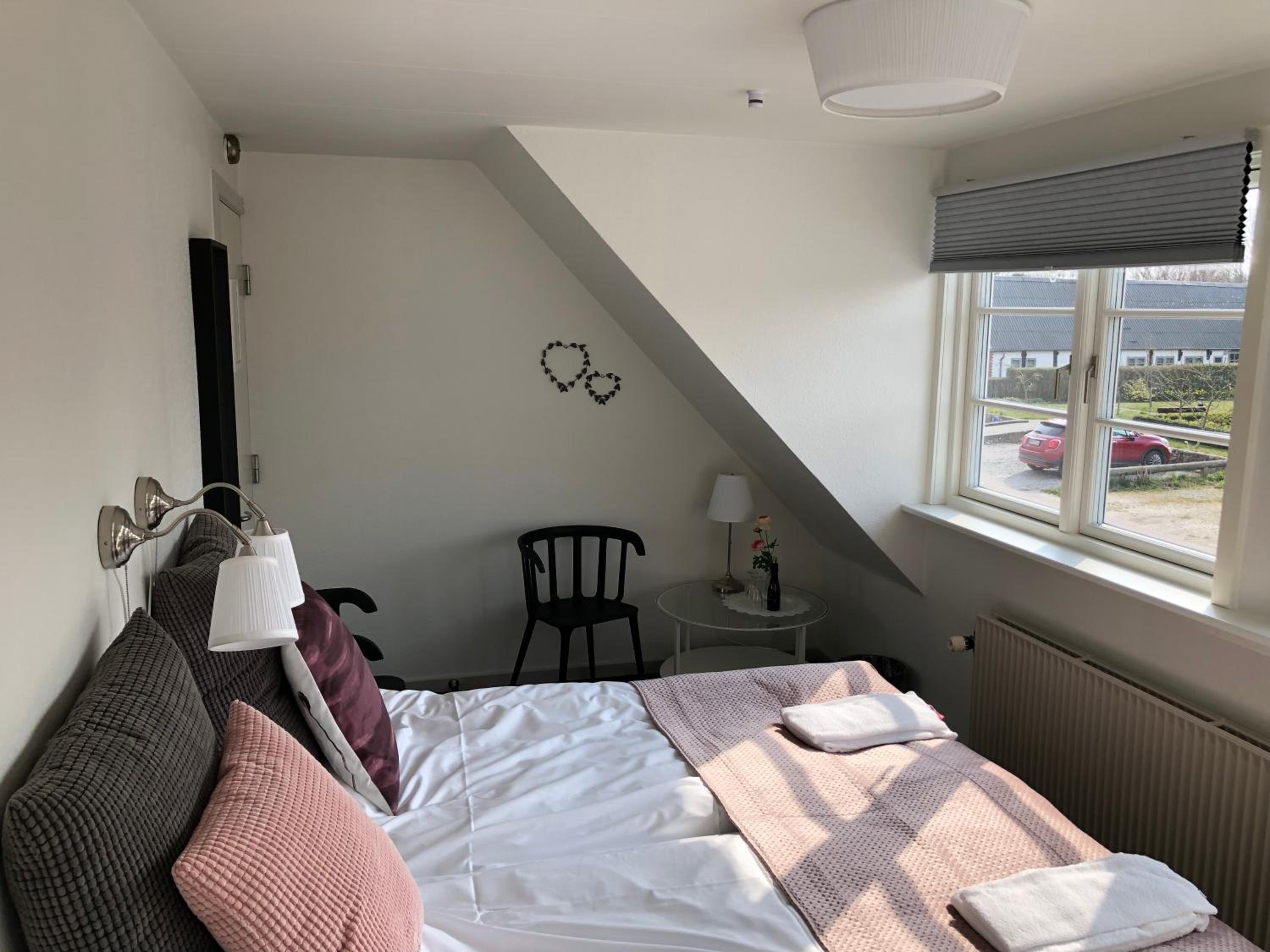Double Room with Private Bathroom photo 3
