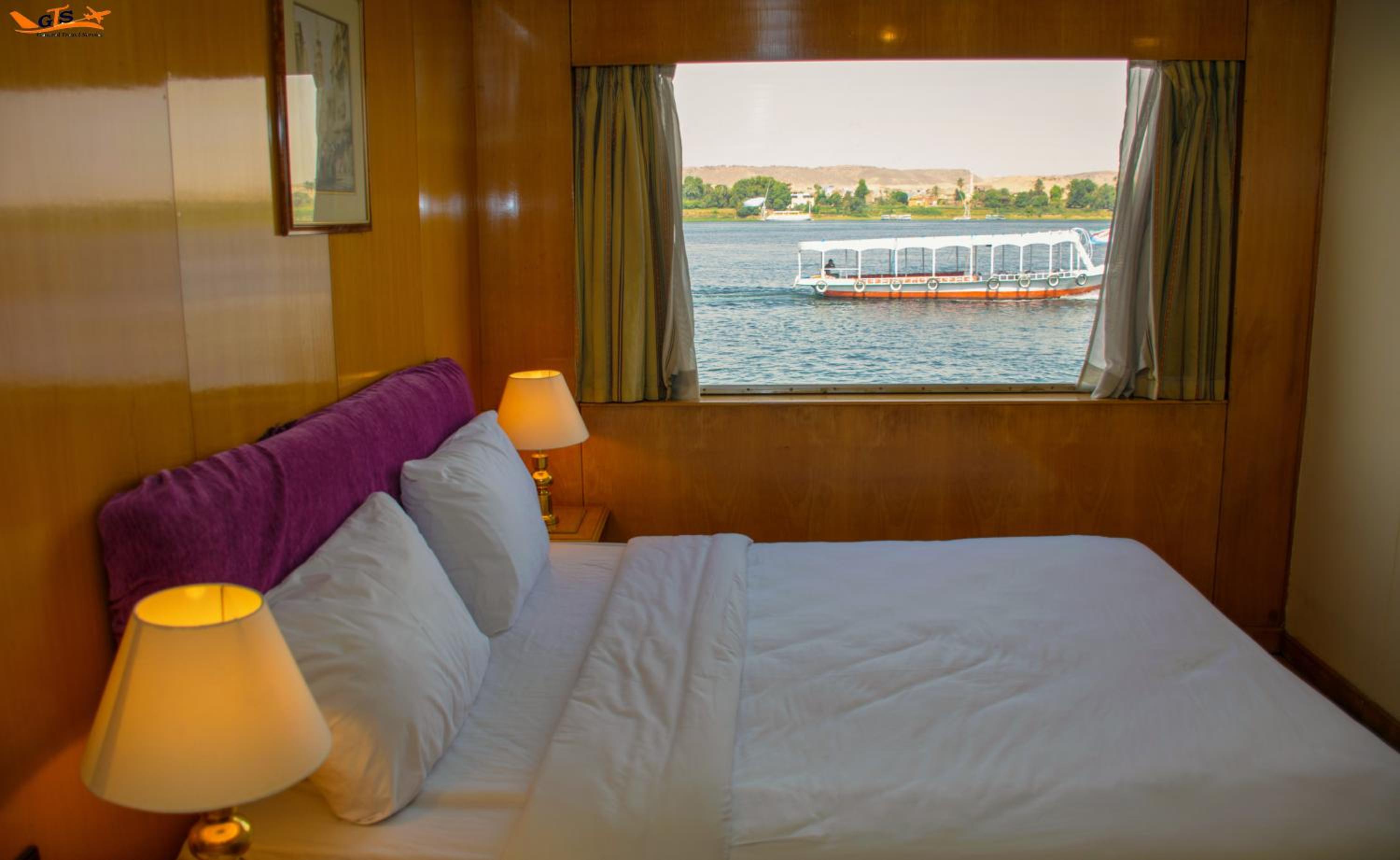 Superior Single Room with Lake View