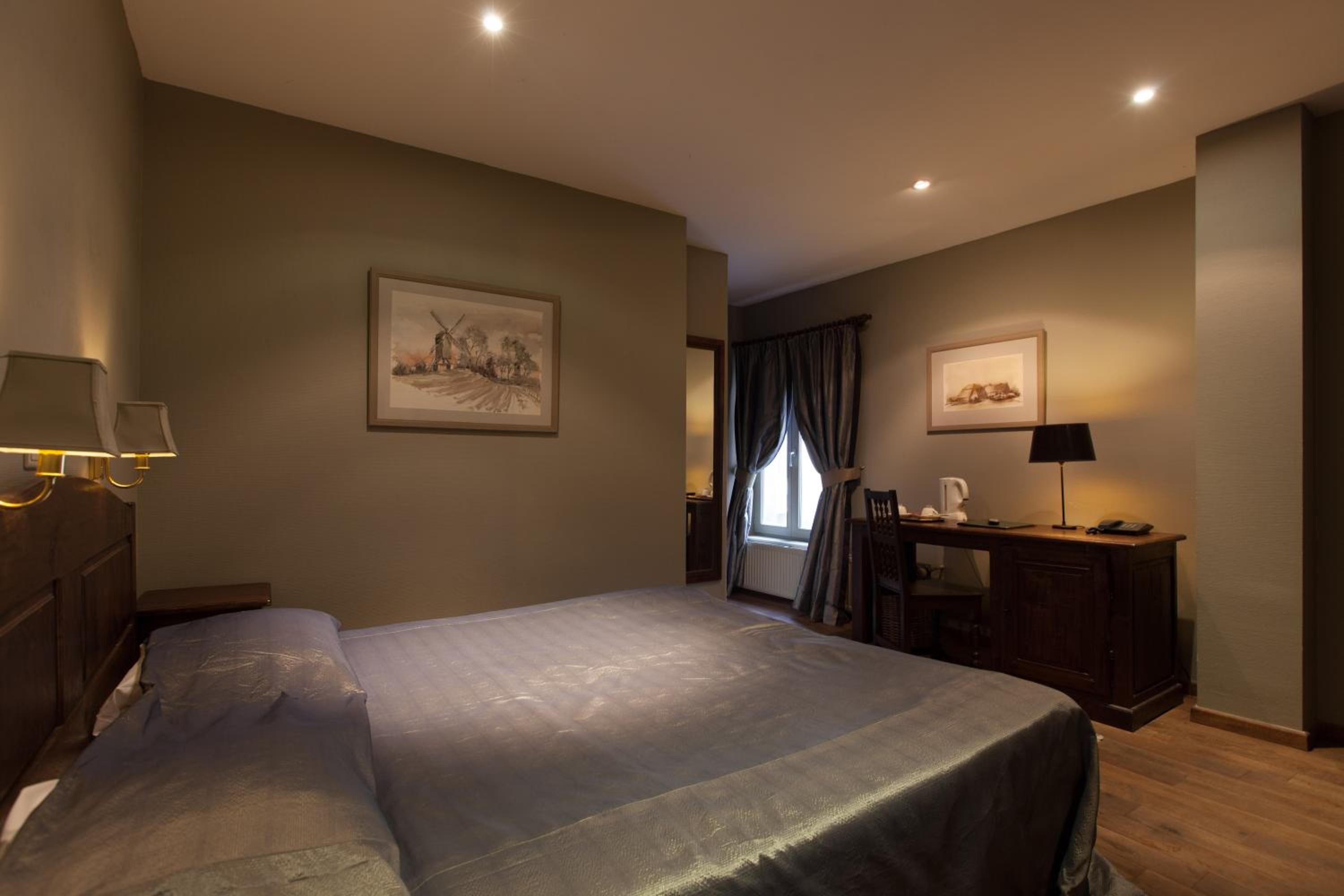 Double Room - Photo 5