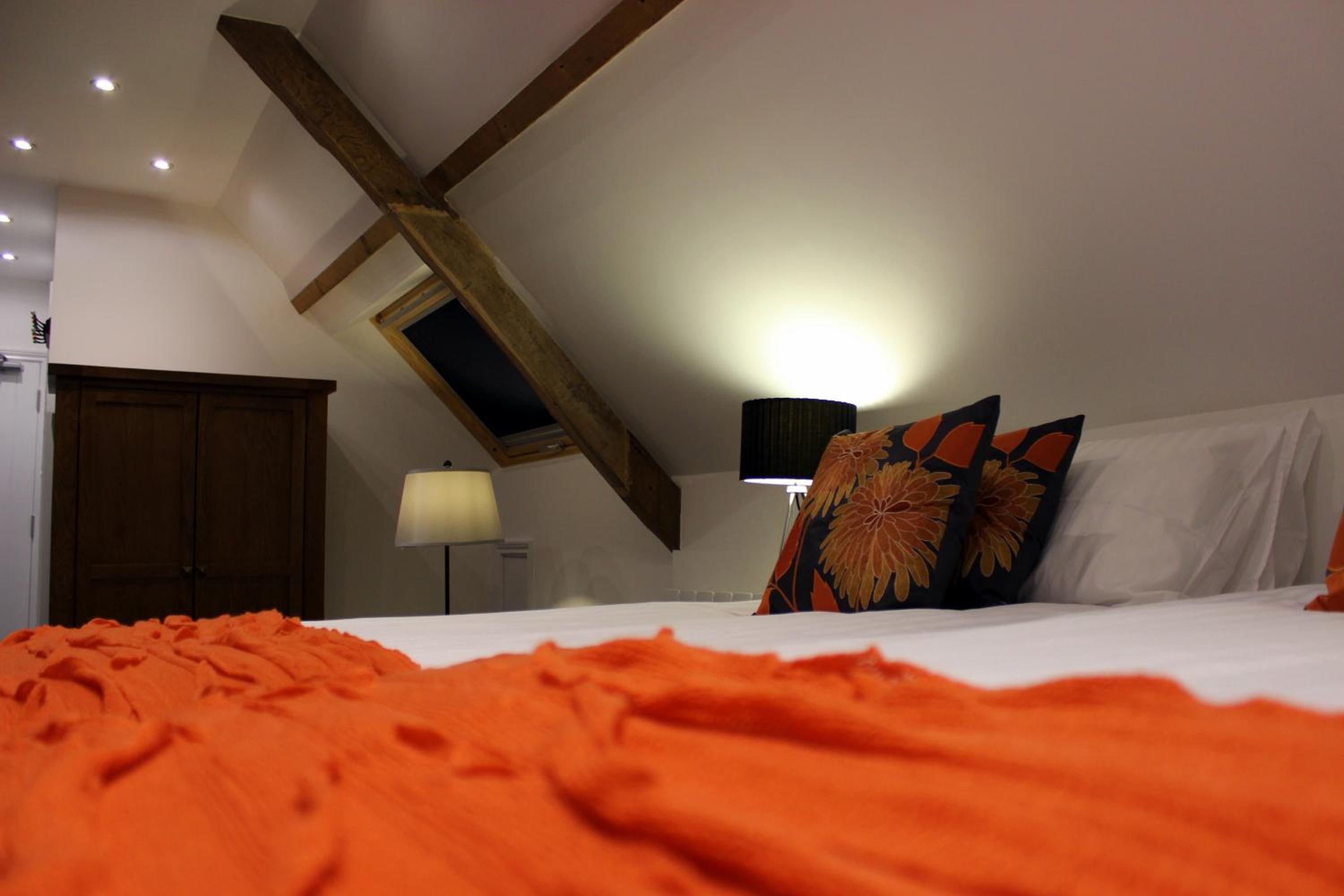Twin Room - Photo 10