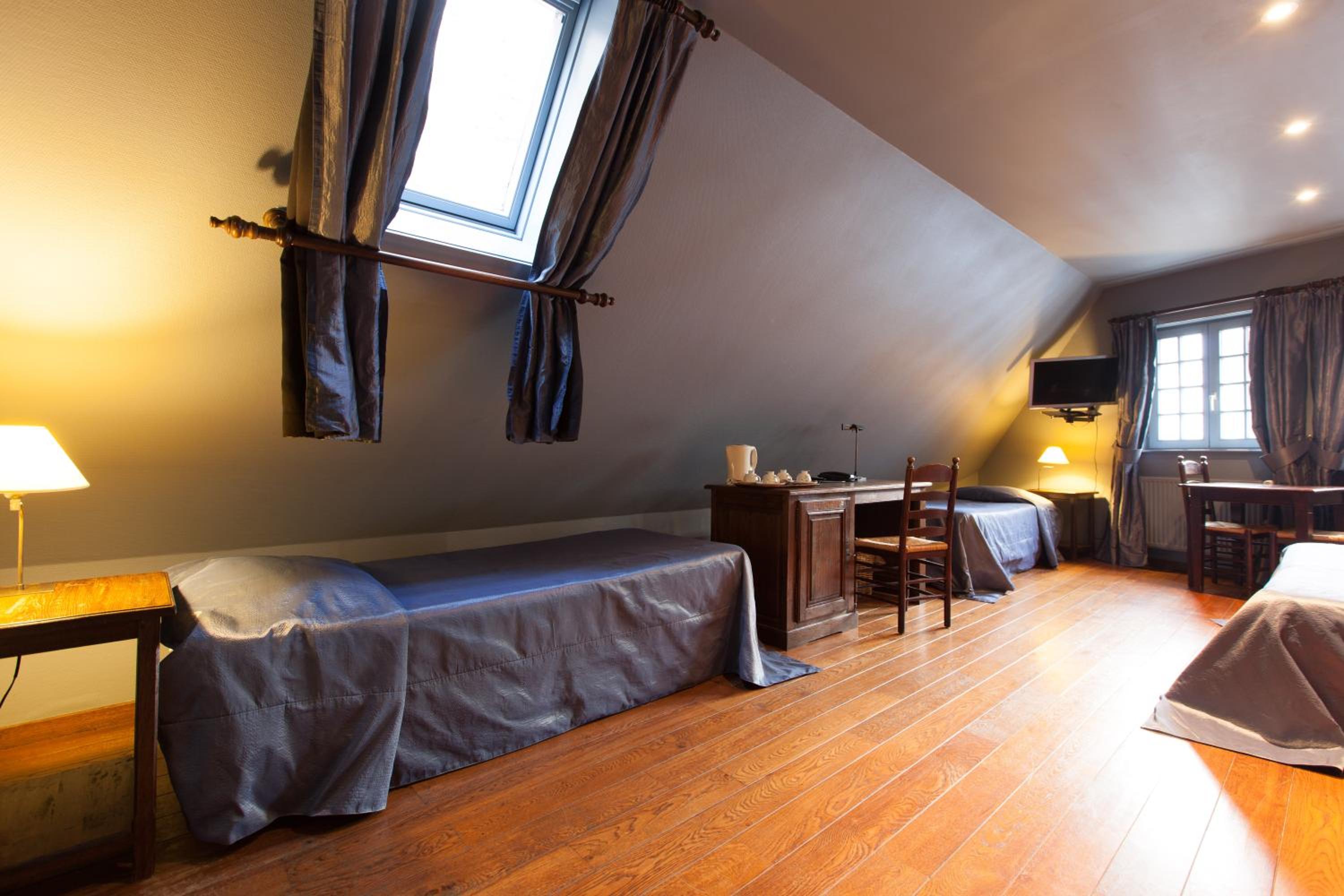 Quadruple Room - Photo 5