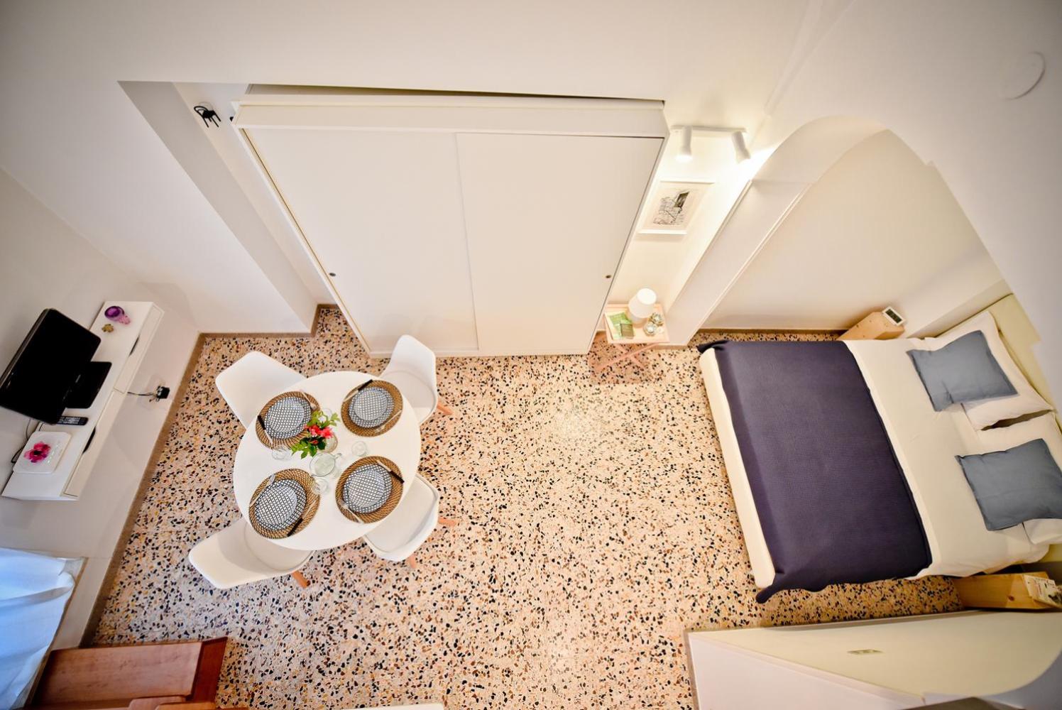 Two-Bedroom House - Photo 15