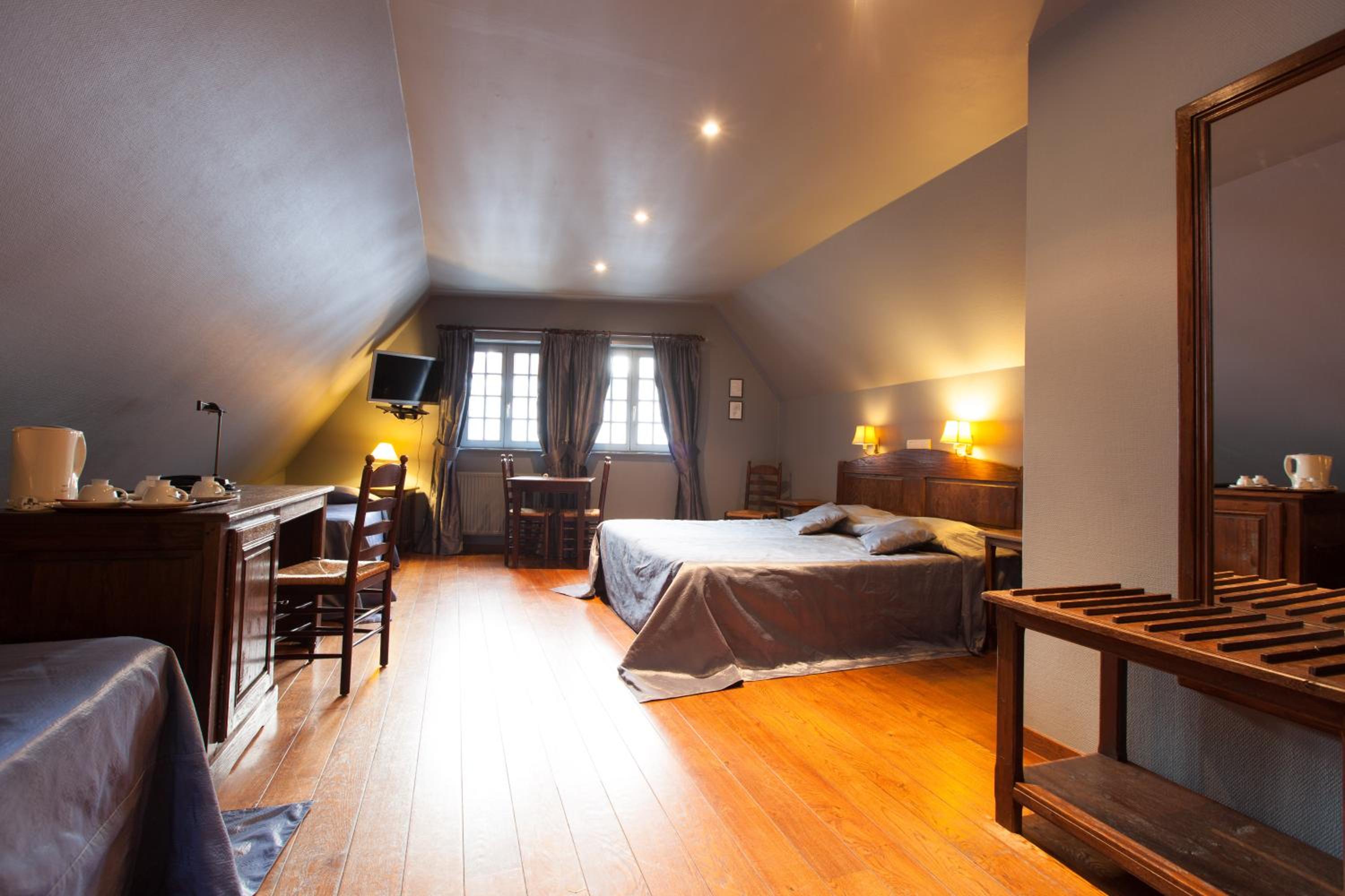 Quadruple Room - Photo 4