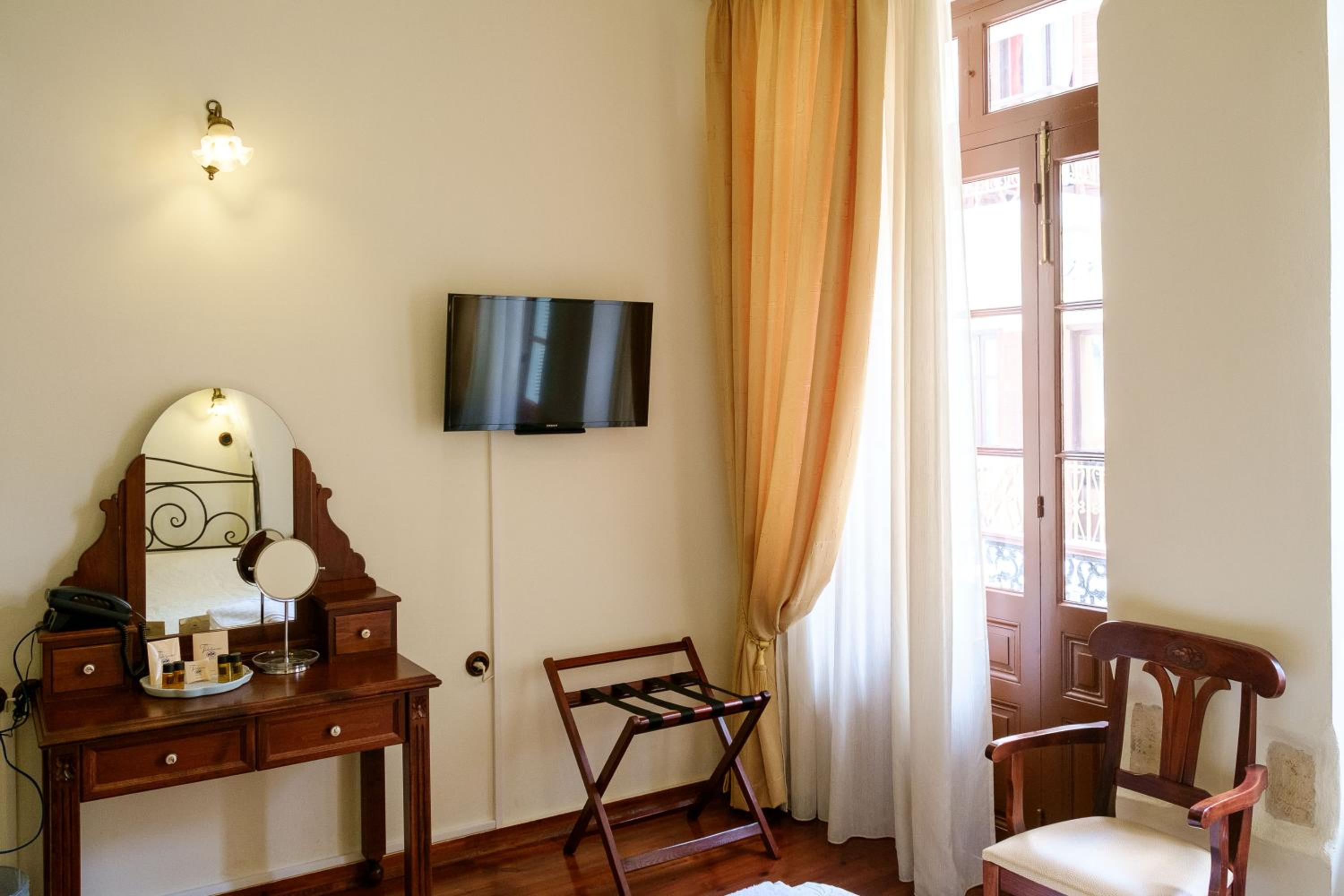 Comfort Triple Room photo 3