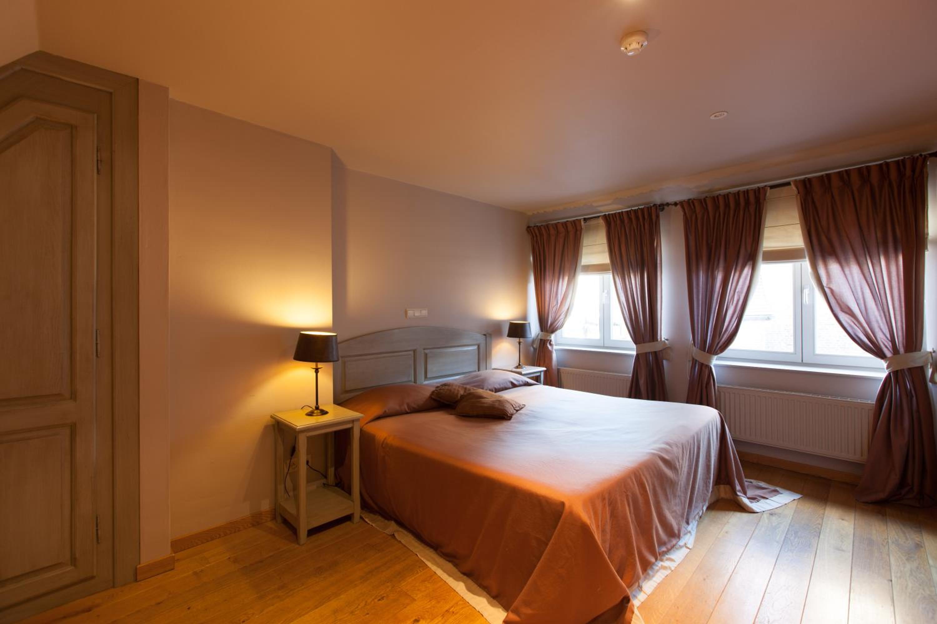 Double Room - Photo 10