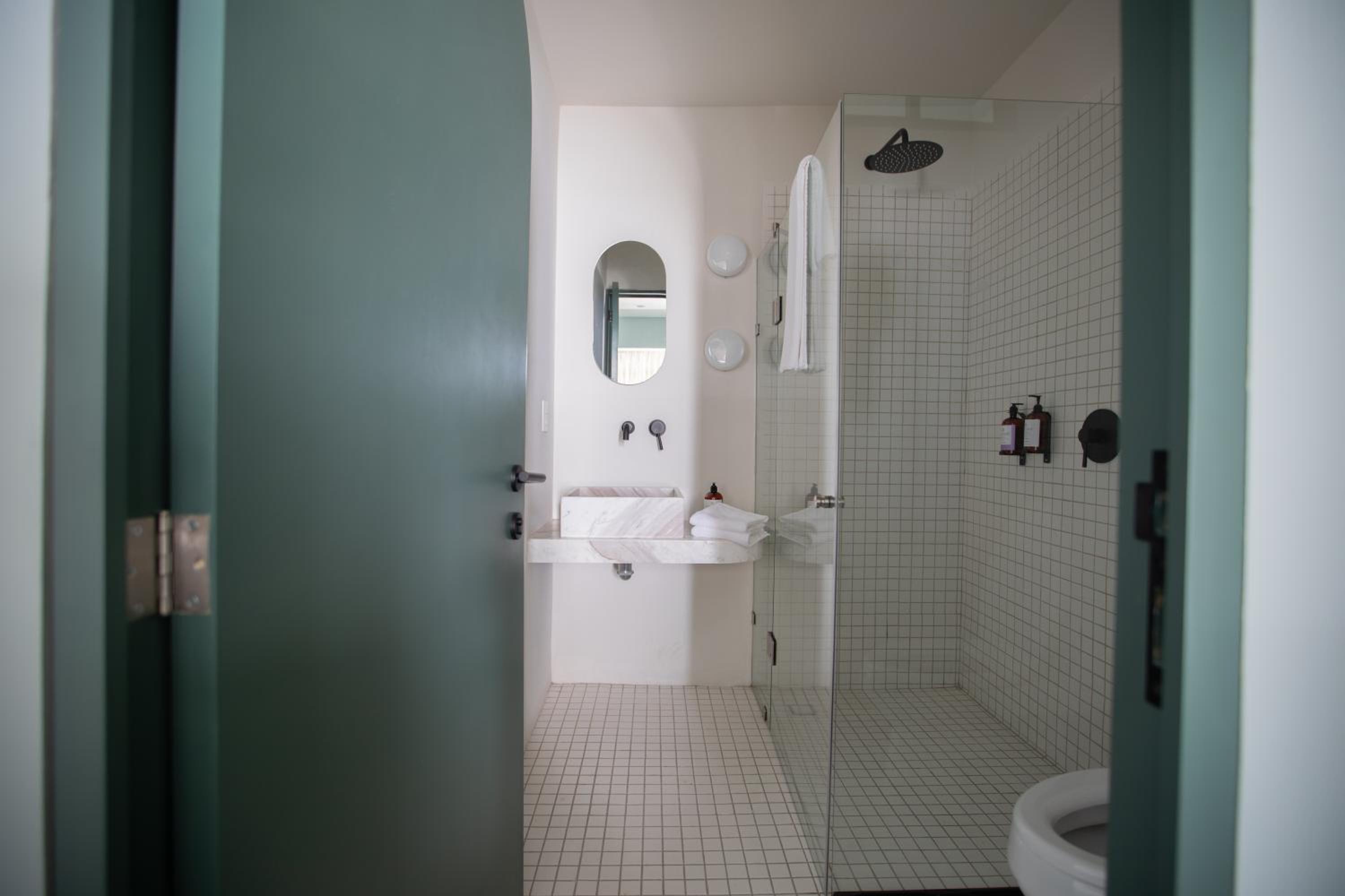 Quadruple Room with Garden View - Photo 2