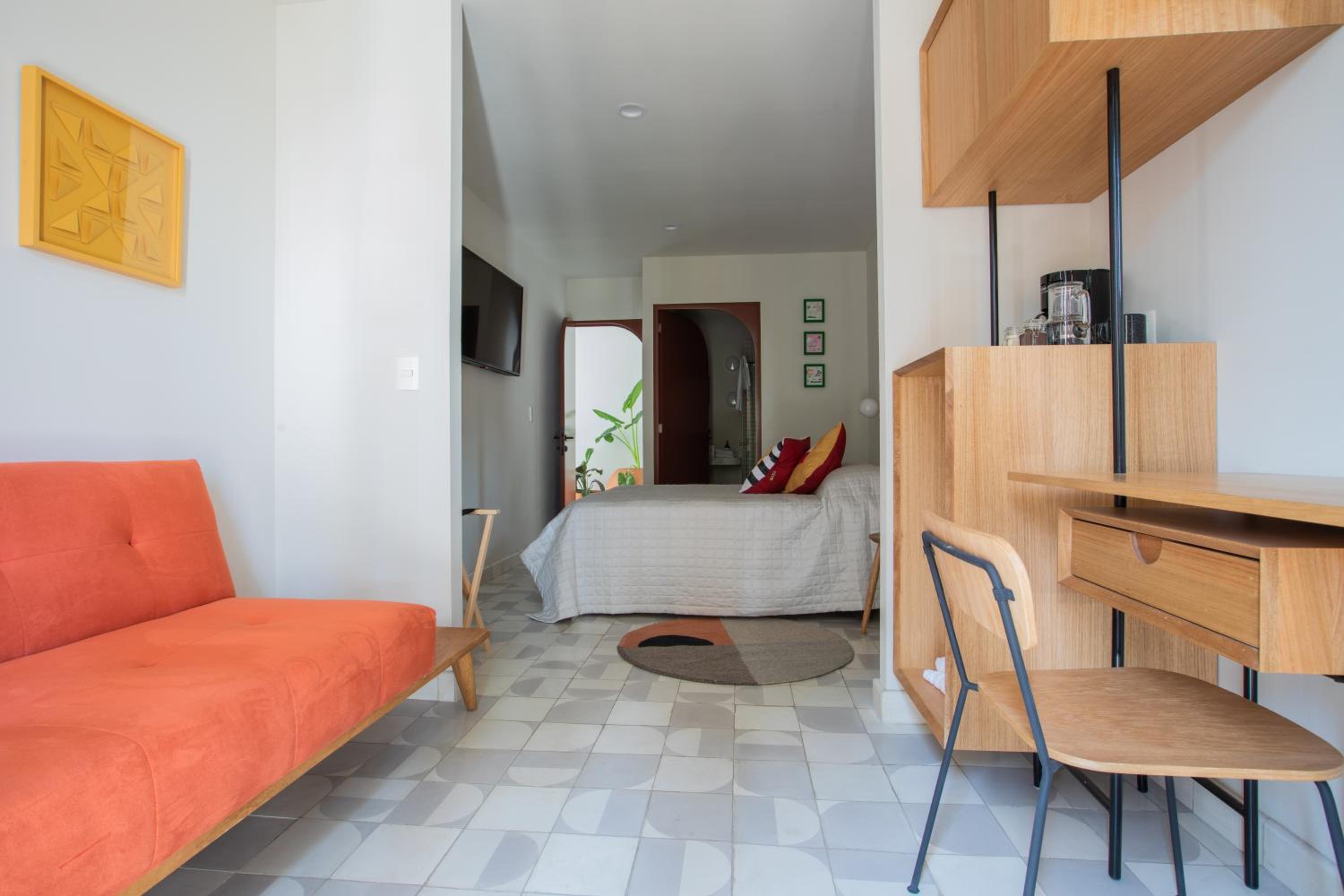 Quadruple Room with Garden View - Photo 9