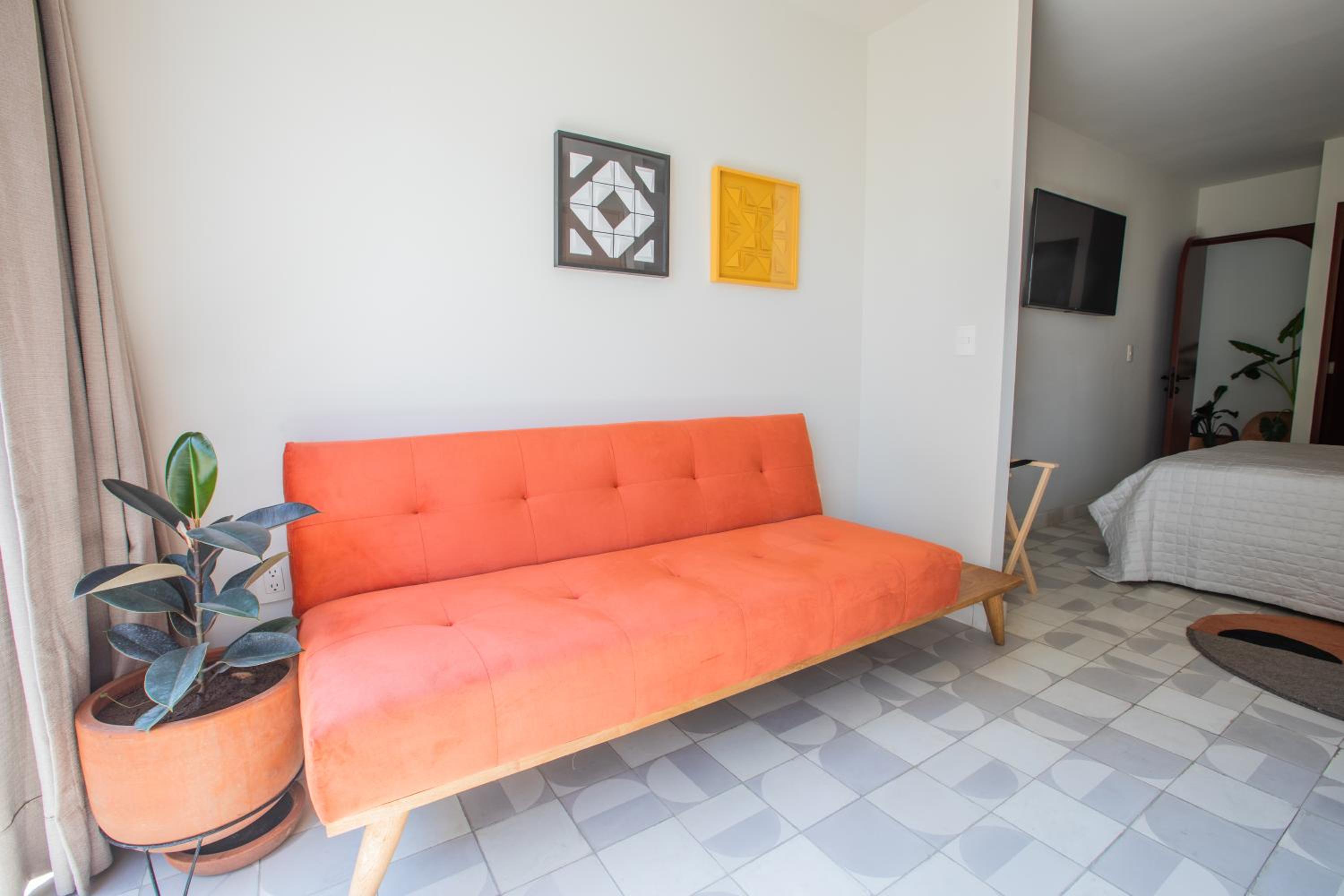 Quadruple Room with Garden View - Photo 8