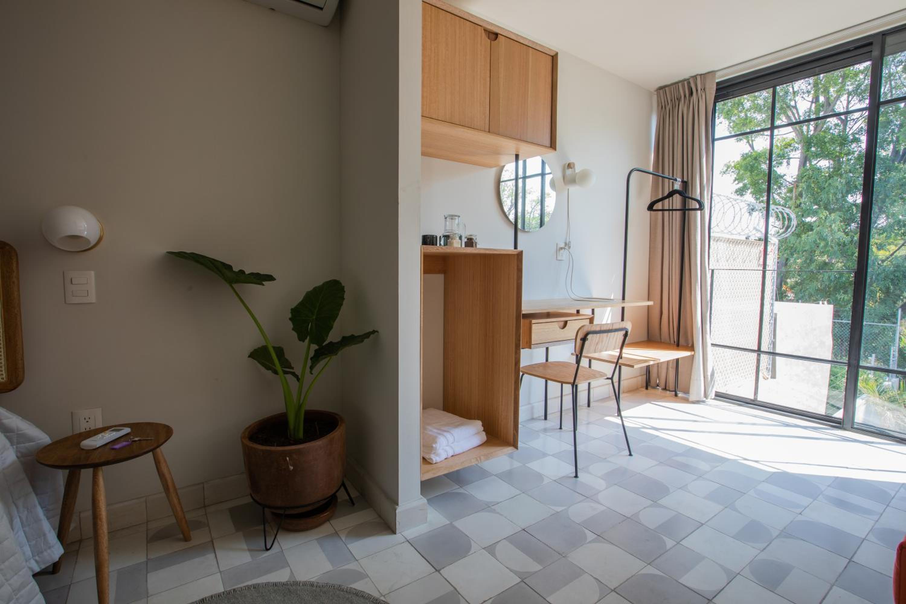 Quadruple Room with Garden View - Photo 6