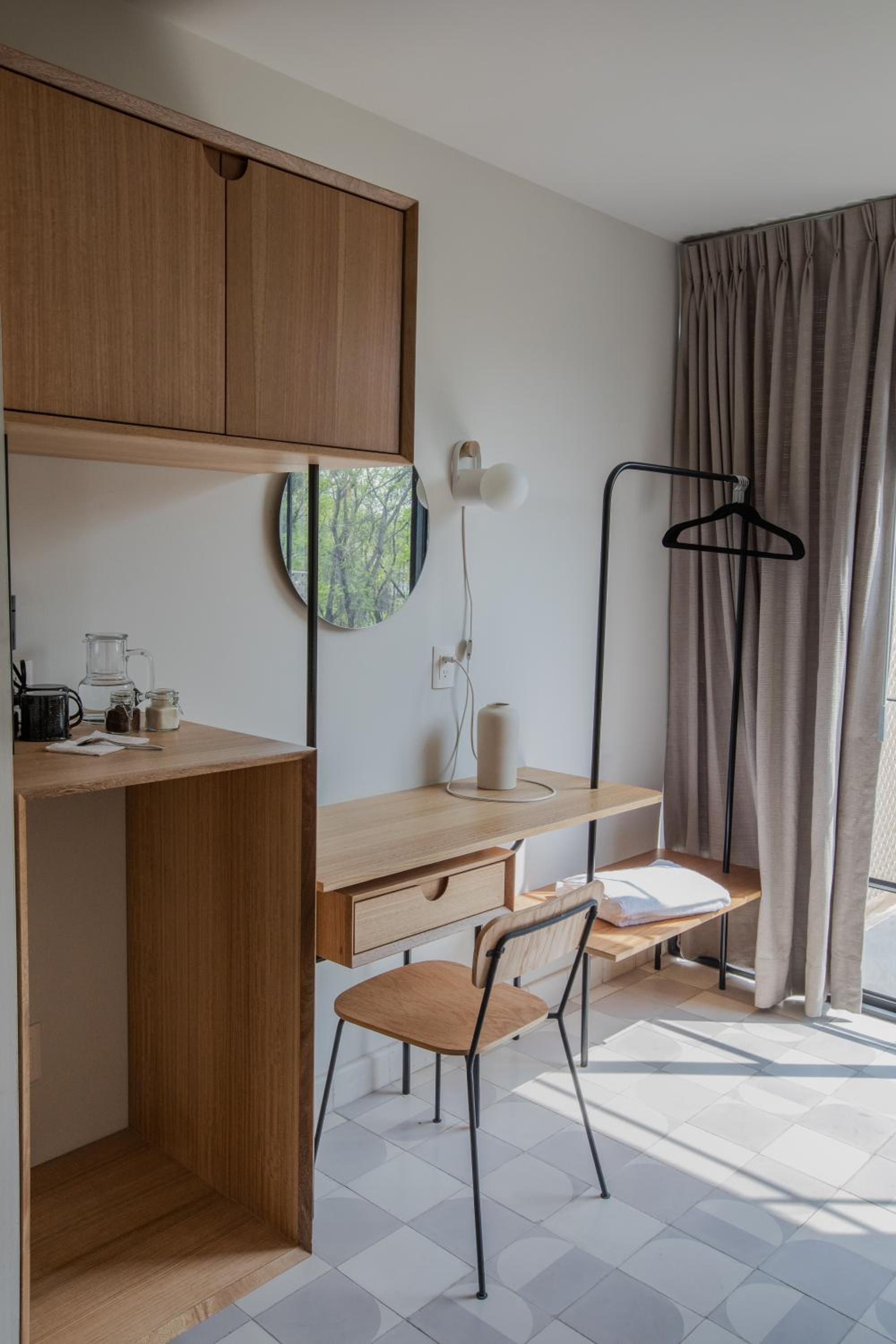 Quadruple Room with Garden View - Photo 4