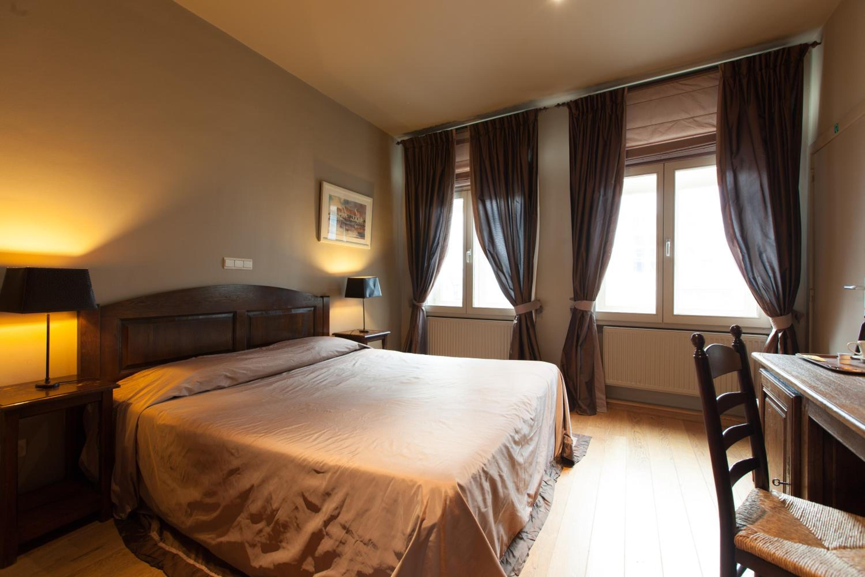 Double Room - Photo 2