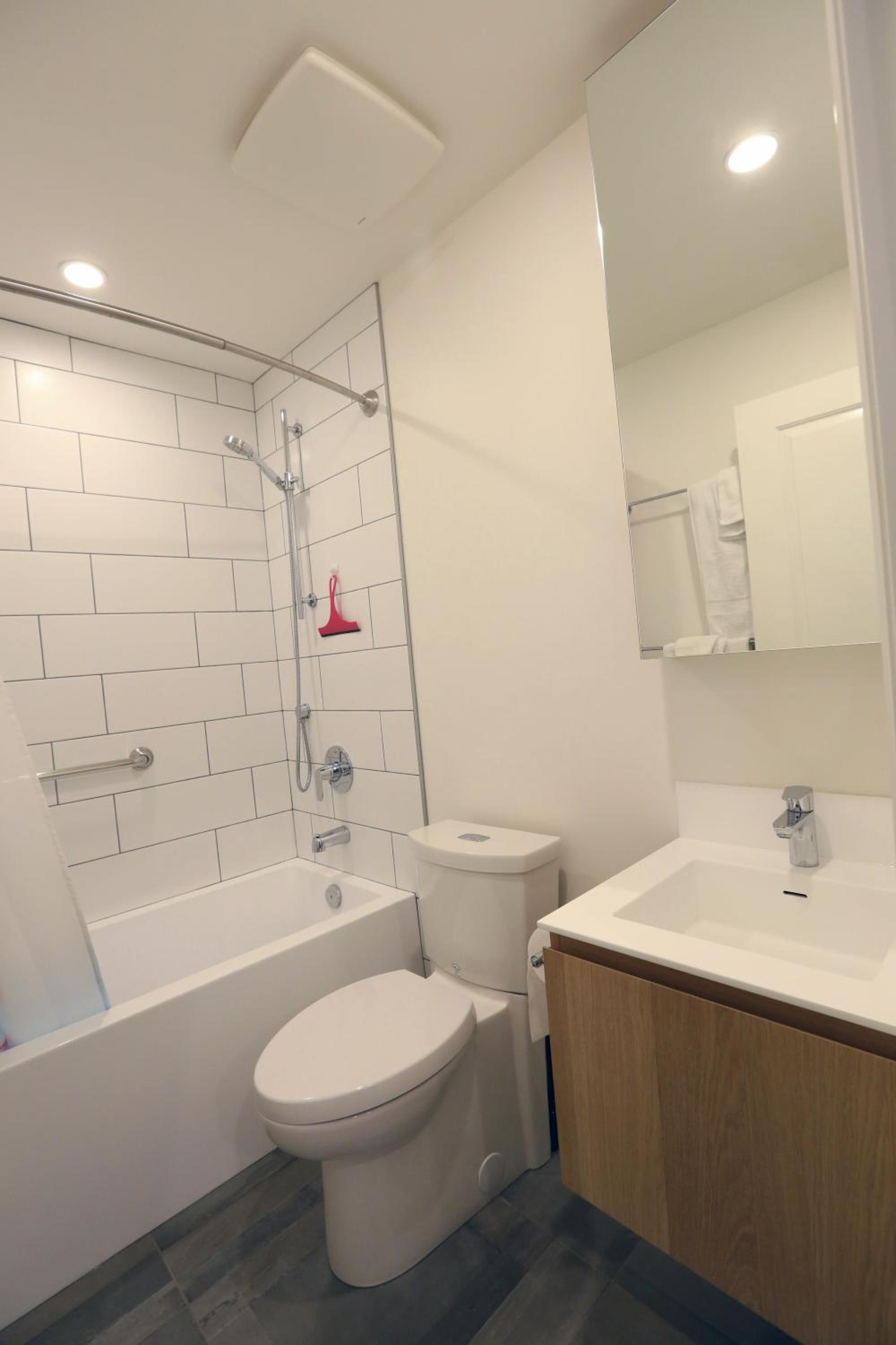 Queen Room with Balcony photo 3