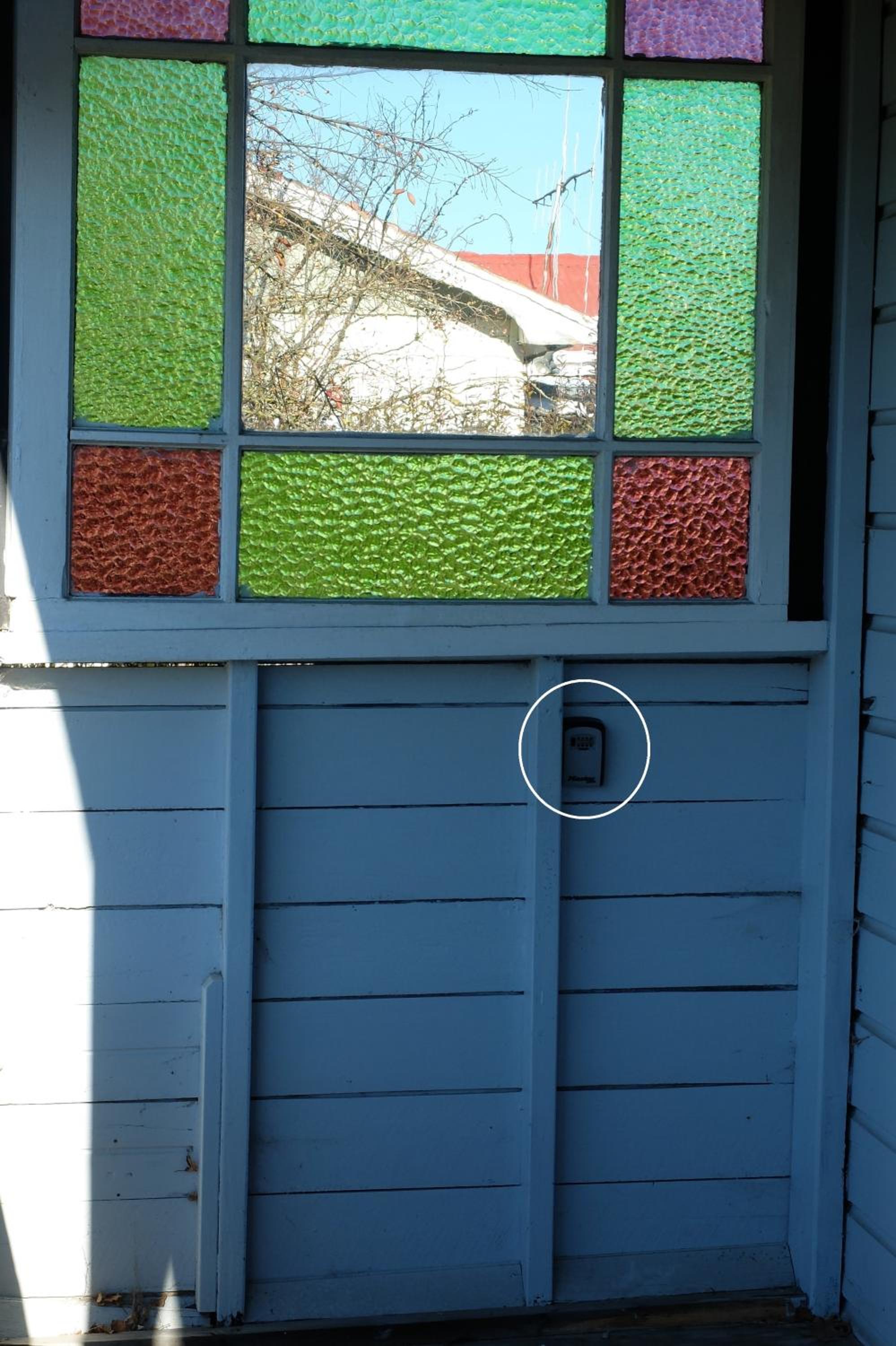 Three-Bedroom House - Photo 15