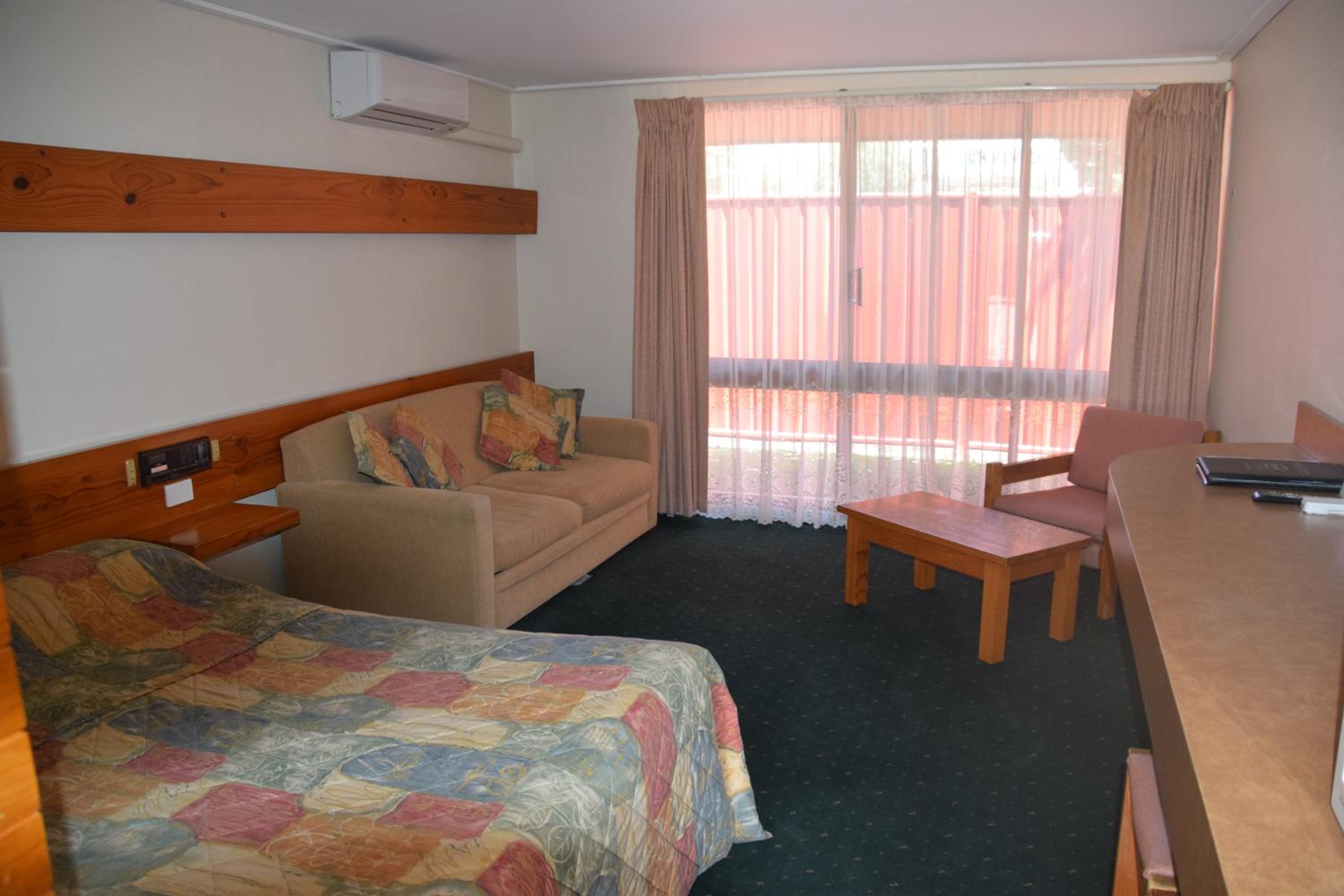 Deluxe Queen Room photo 2