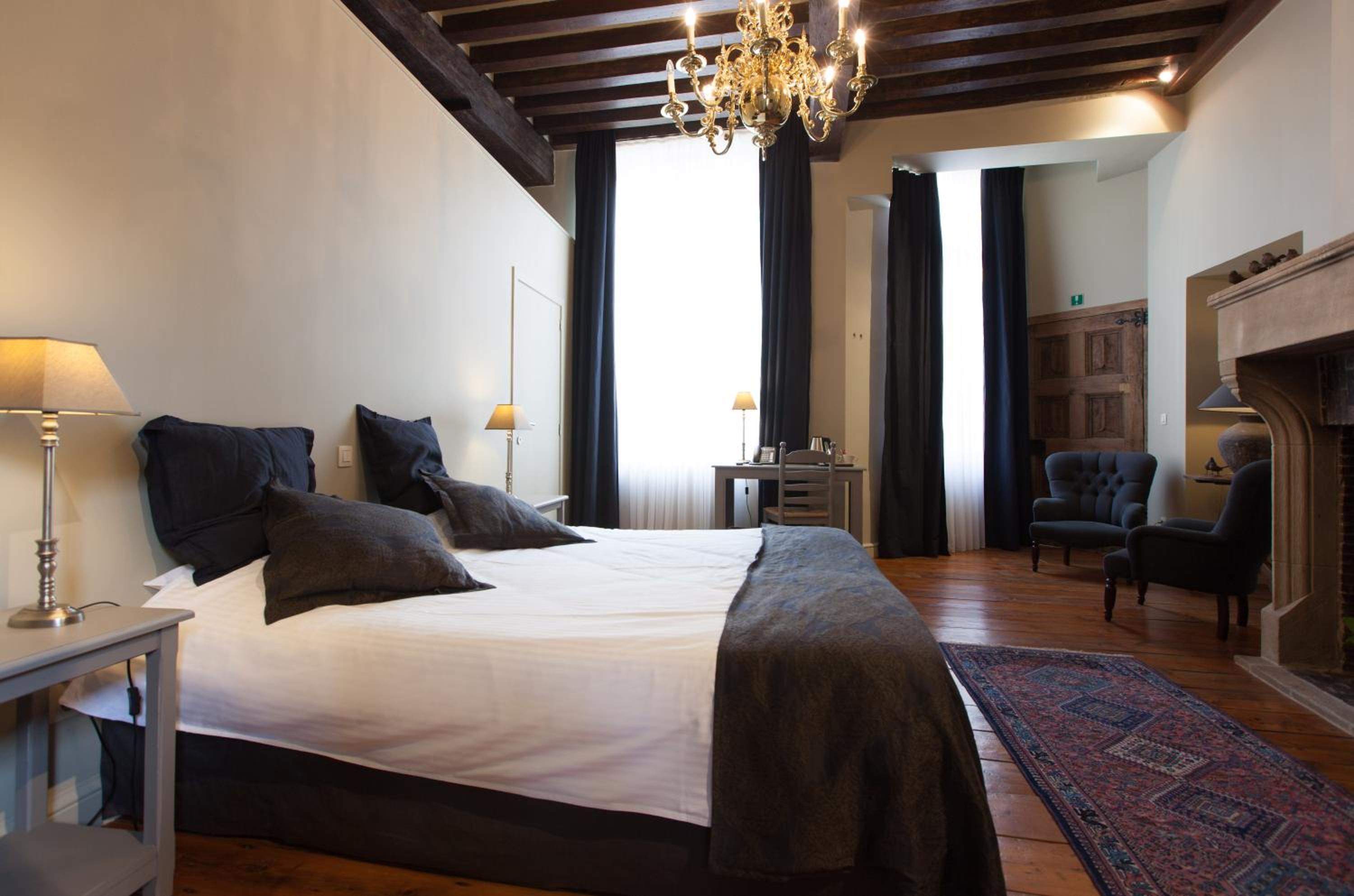 Double Room - Photo 8