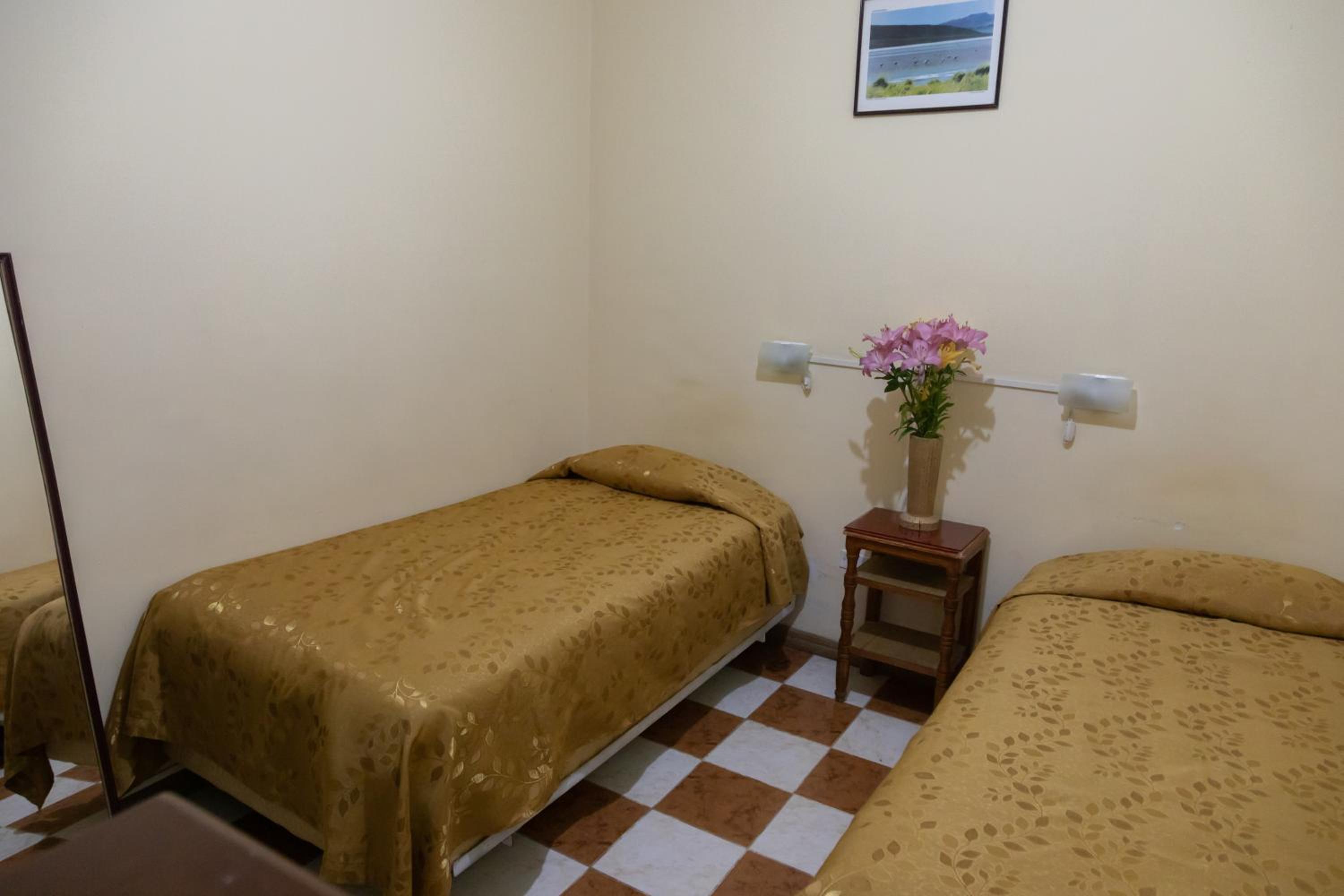 Twin Room with Shared Bathroom photo 1