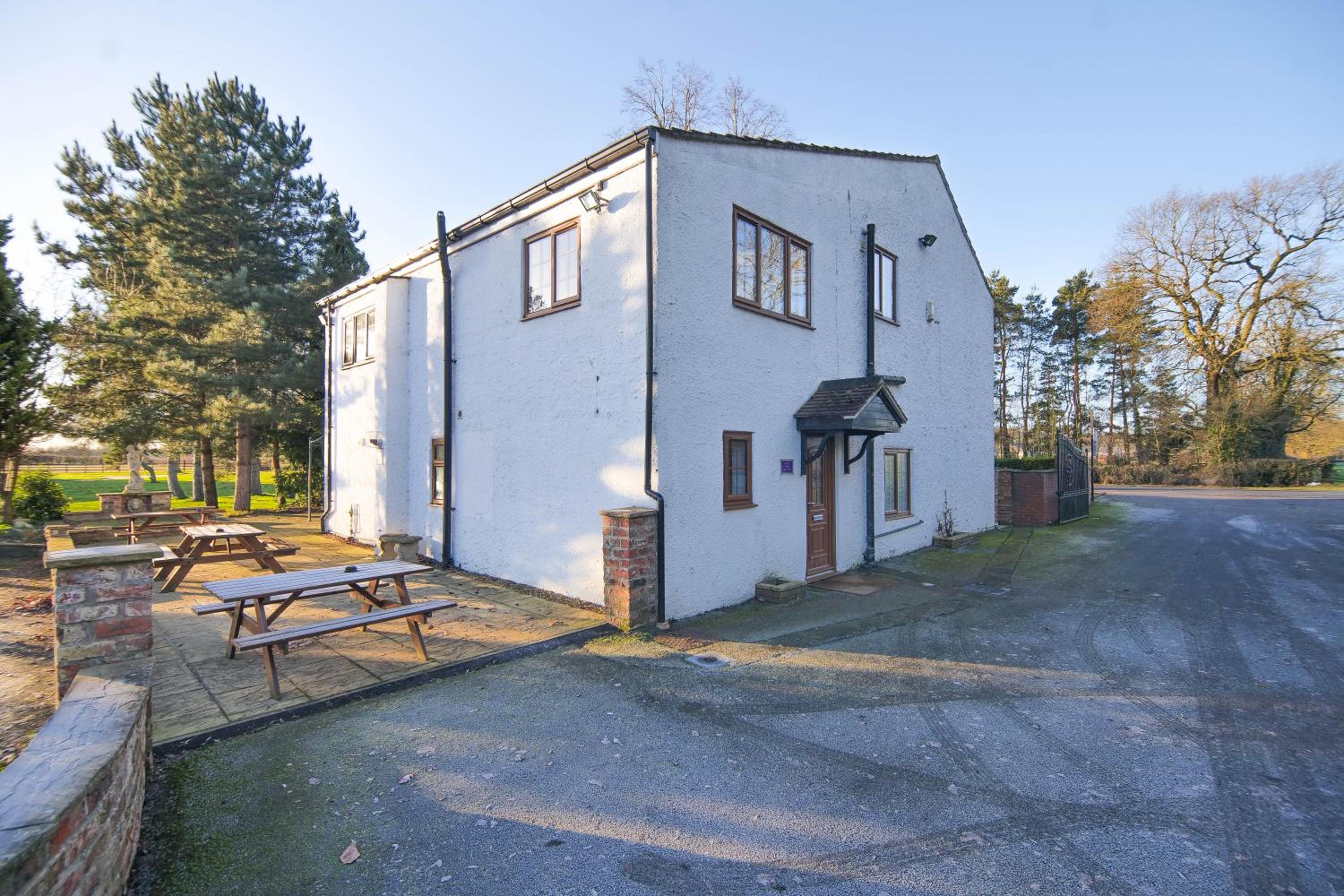 Yorkshire Rose House – Hot Tub