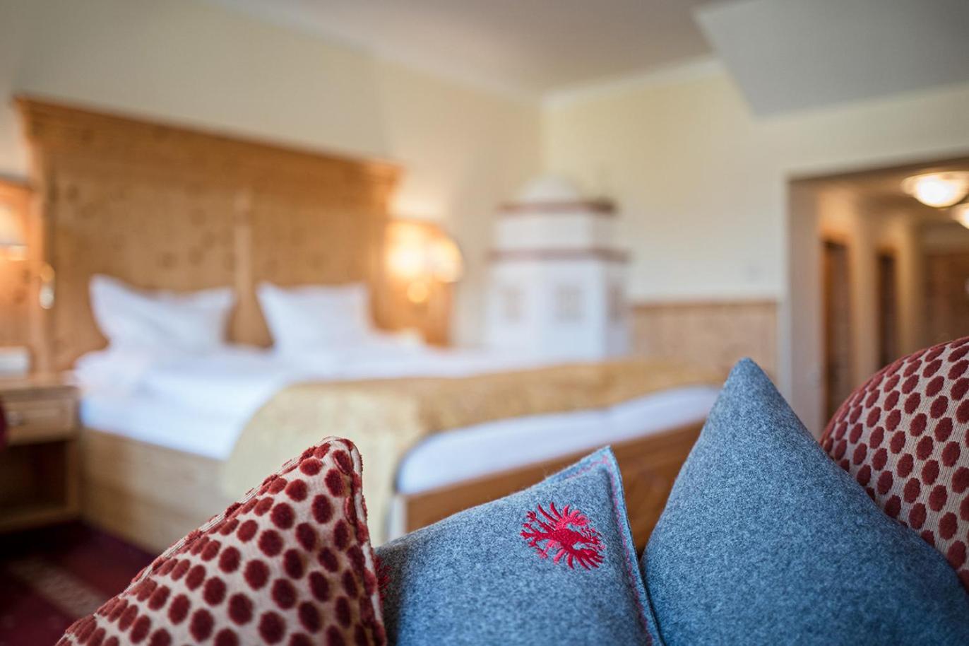 Double Room with Lake View - Photo 3