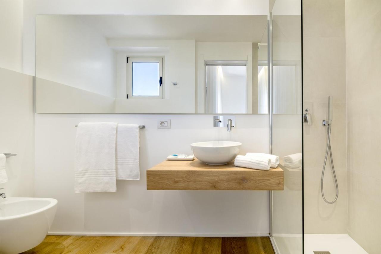 Triple Room with Sea View - Photo 3