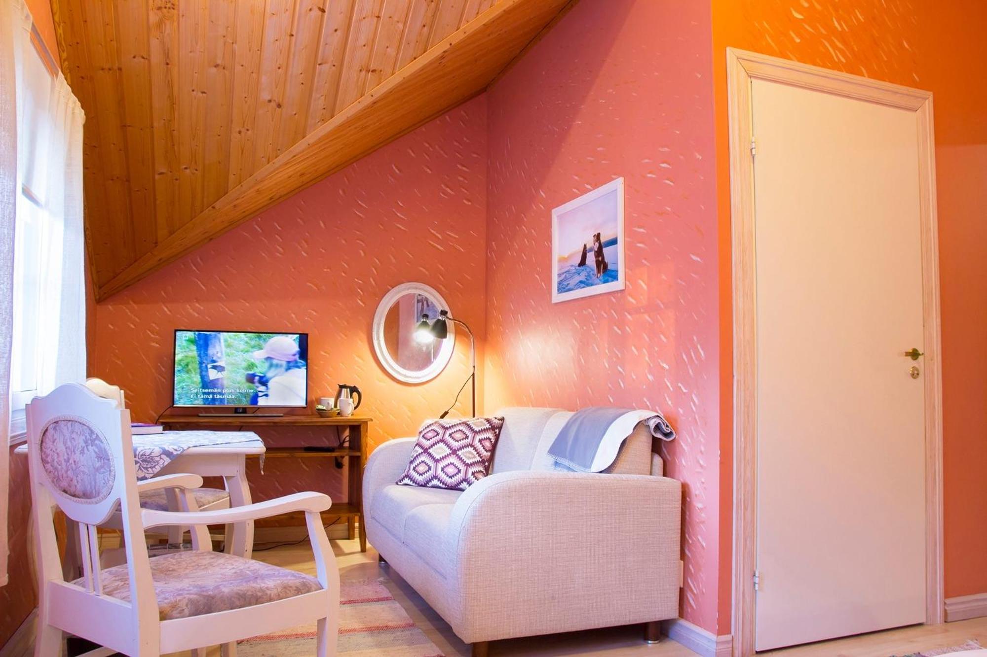 Double or Twin Room with Balcony photo 3