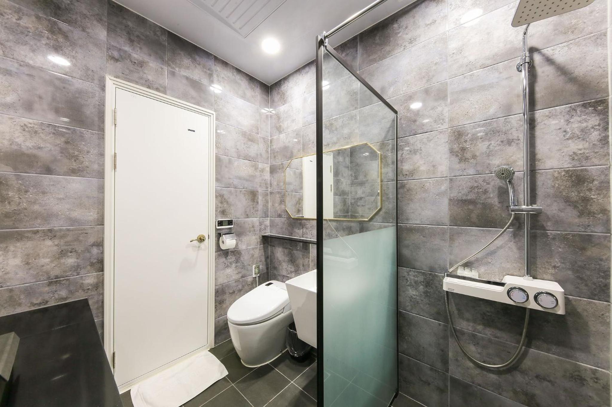 Penthouse with Sea View - Photo 14