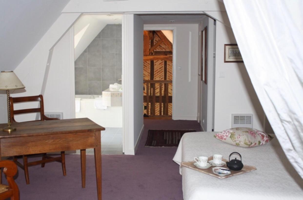 One-Bedroom Suite photo 3