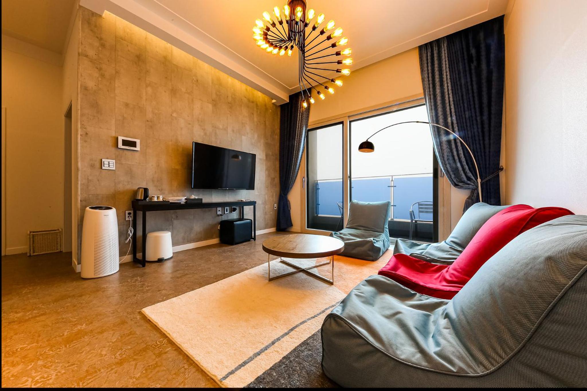 Penthouse with Sea View - Photo 1