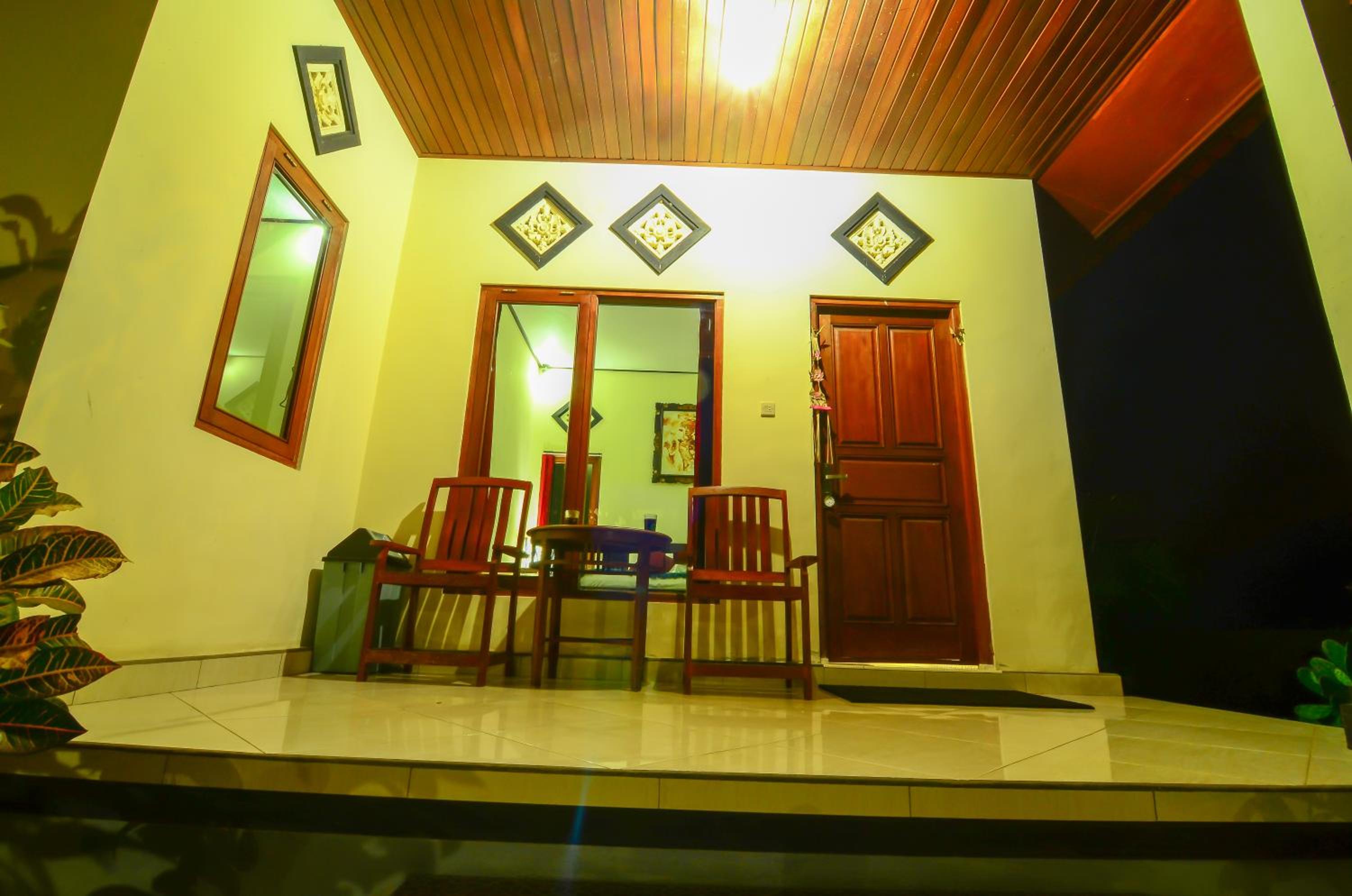 Double Room - Photo 5