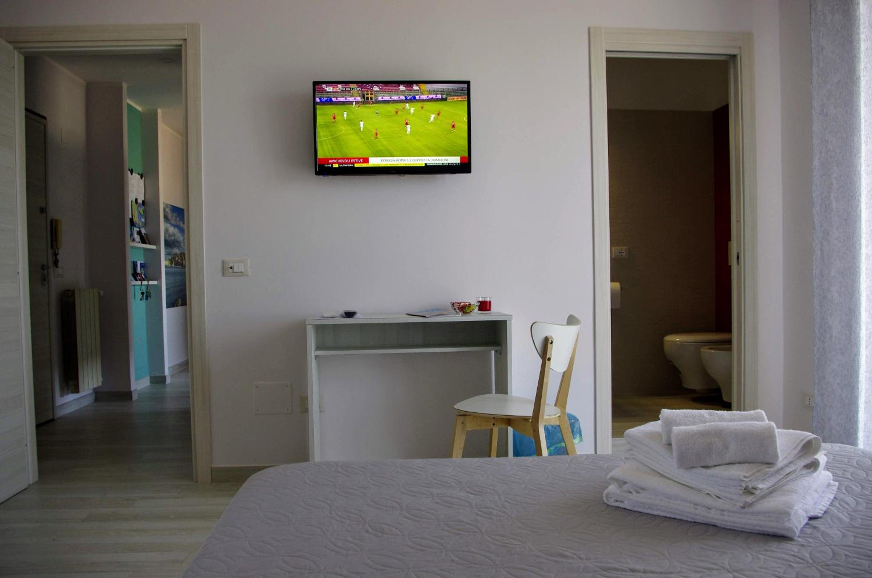 Double Room with Private Bathroom photo 2