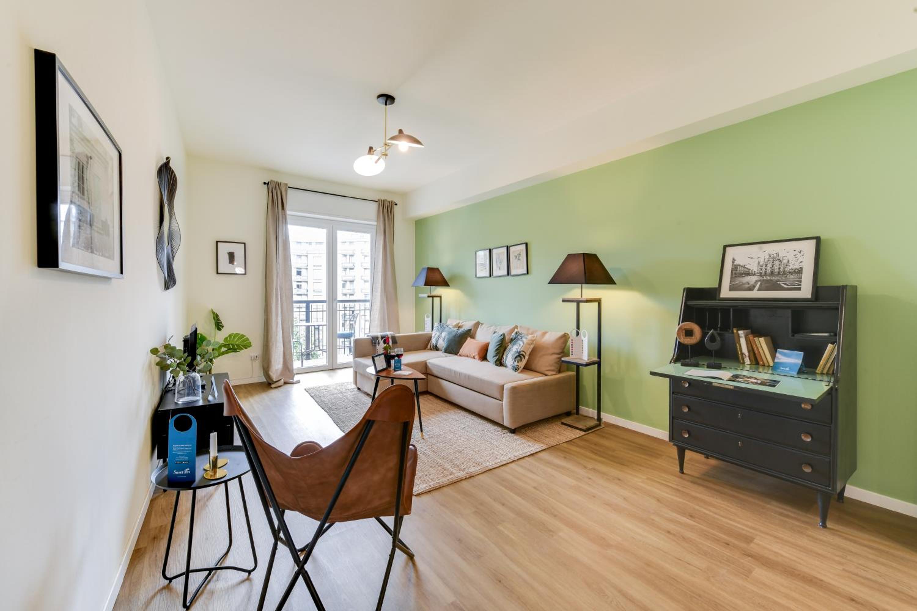 One-Bedroom Apartment