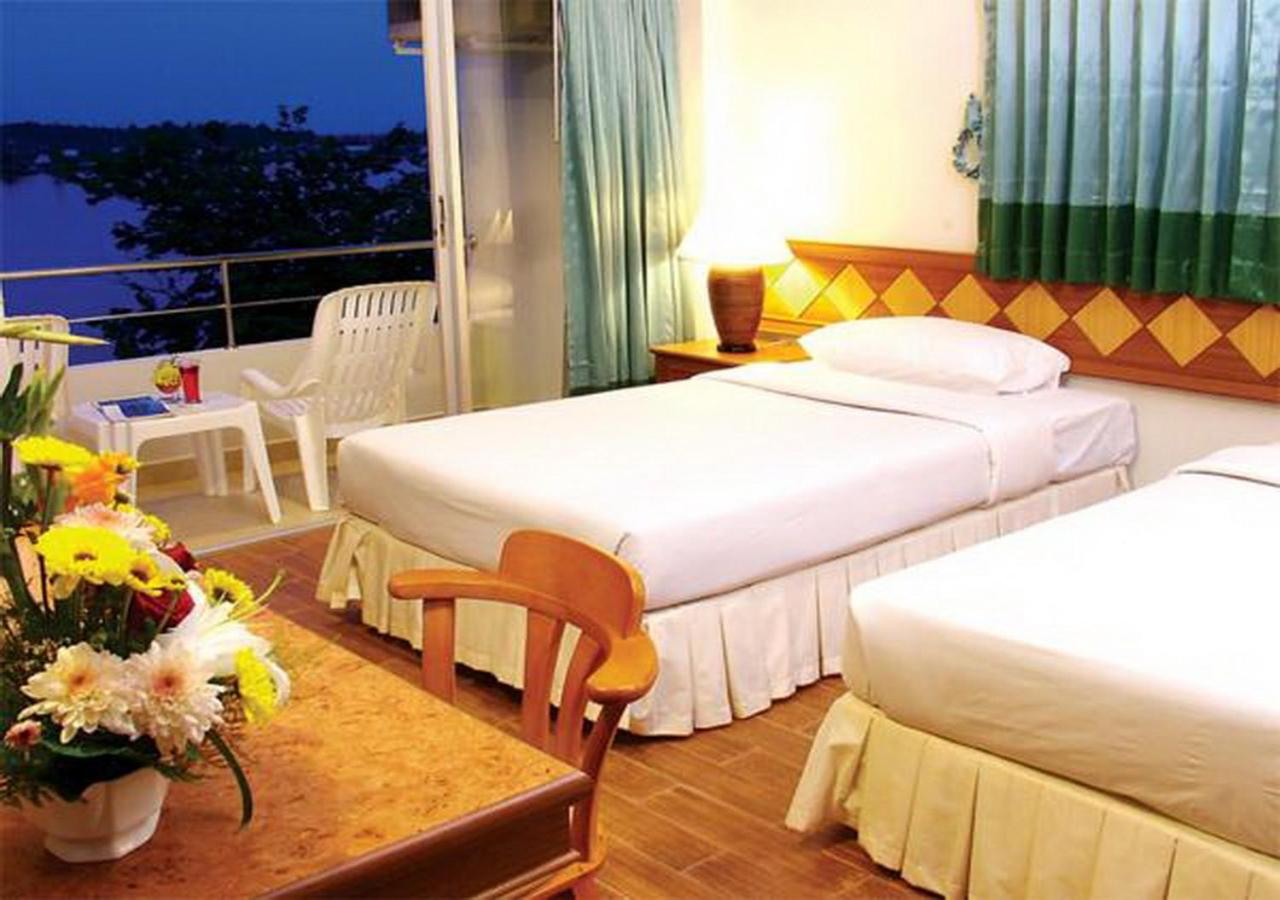 Twin Room with Sea View - Photo 1