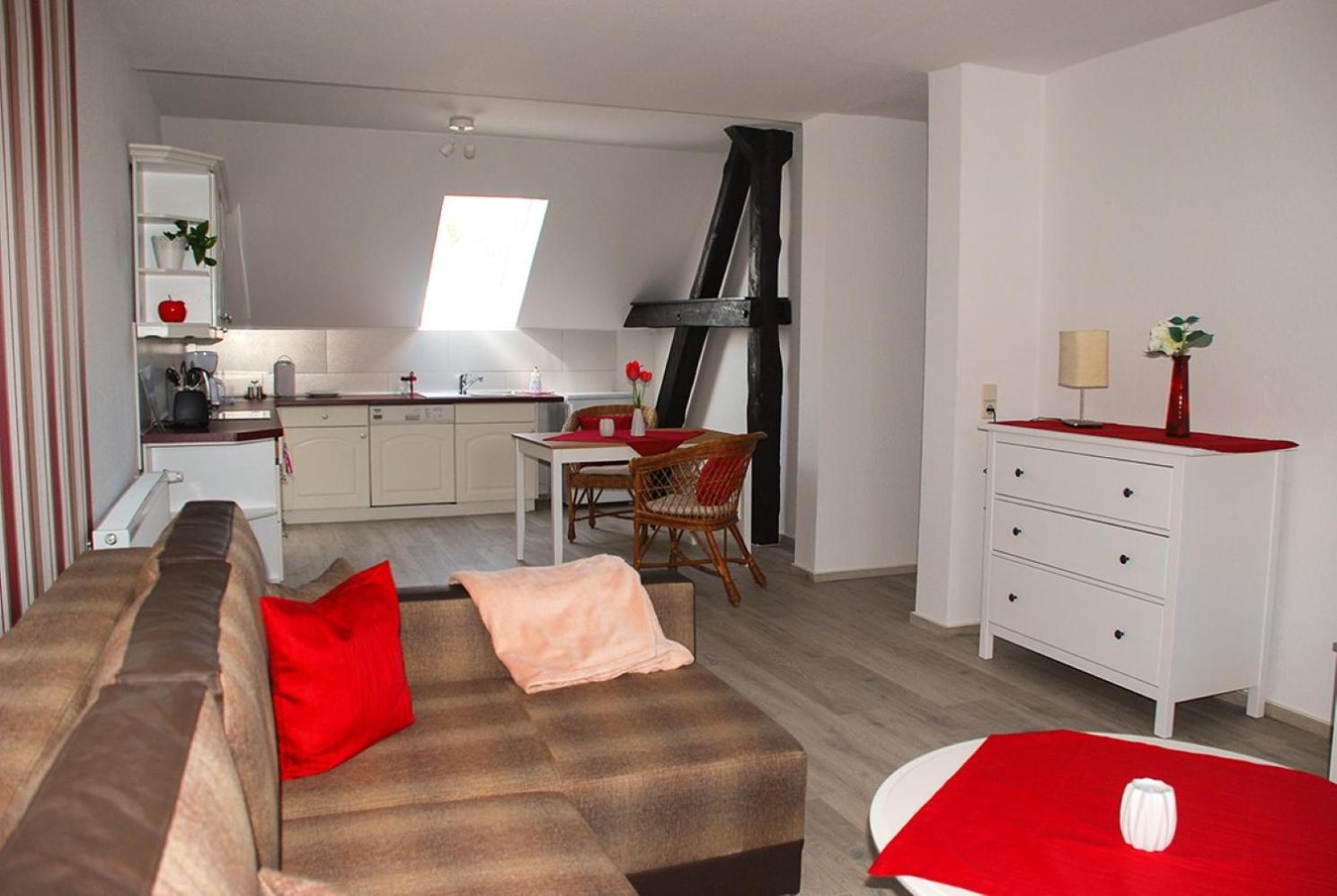 One-Bedroom Apartment photo 2