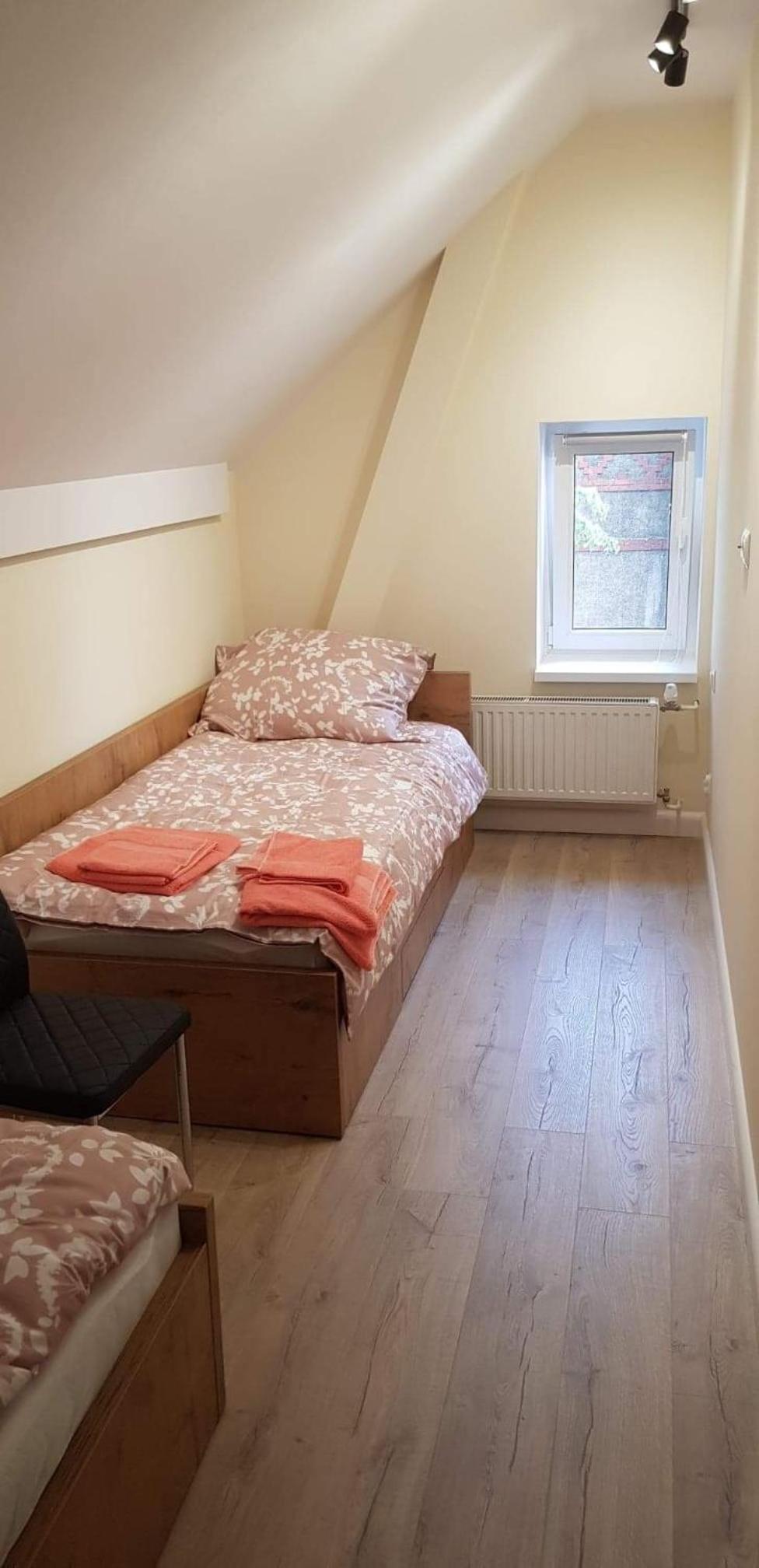 Two-Bedroom Apartment - Photo 7