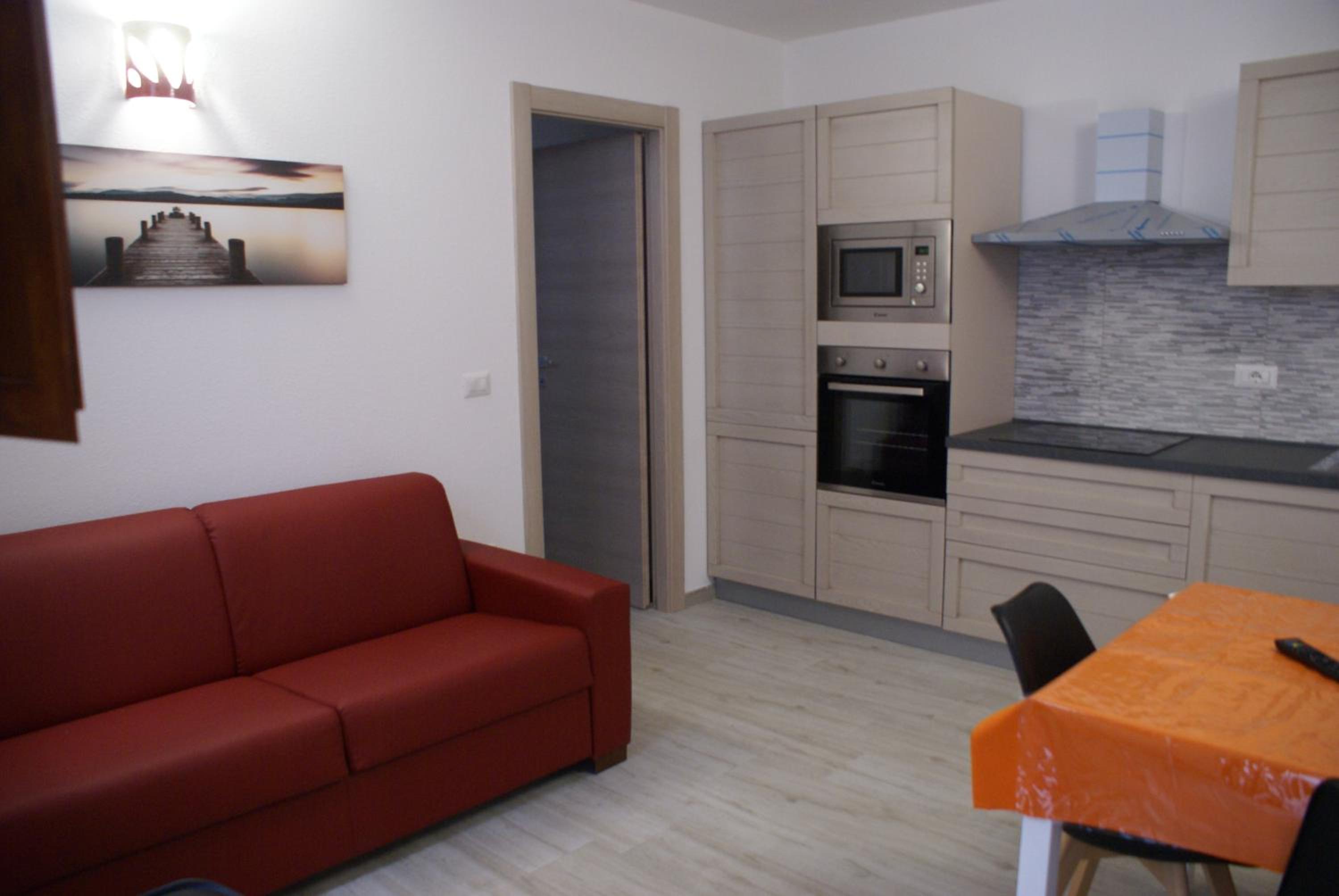 One-Bedroom Apartment photo 2