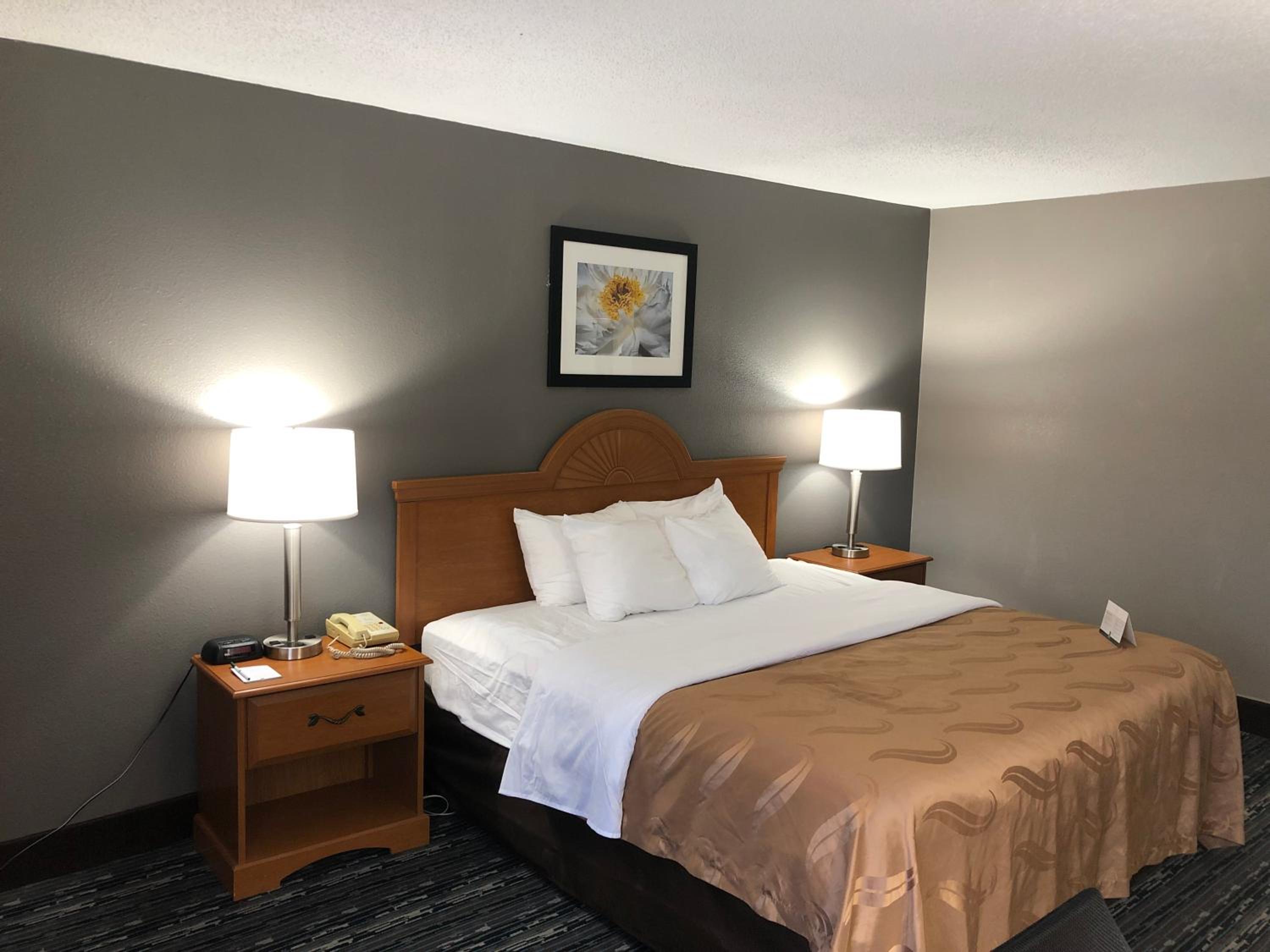 King Room - Disability Access/Non-Smoking - Photo 3