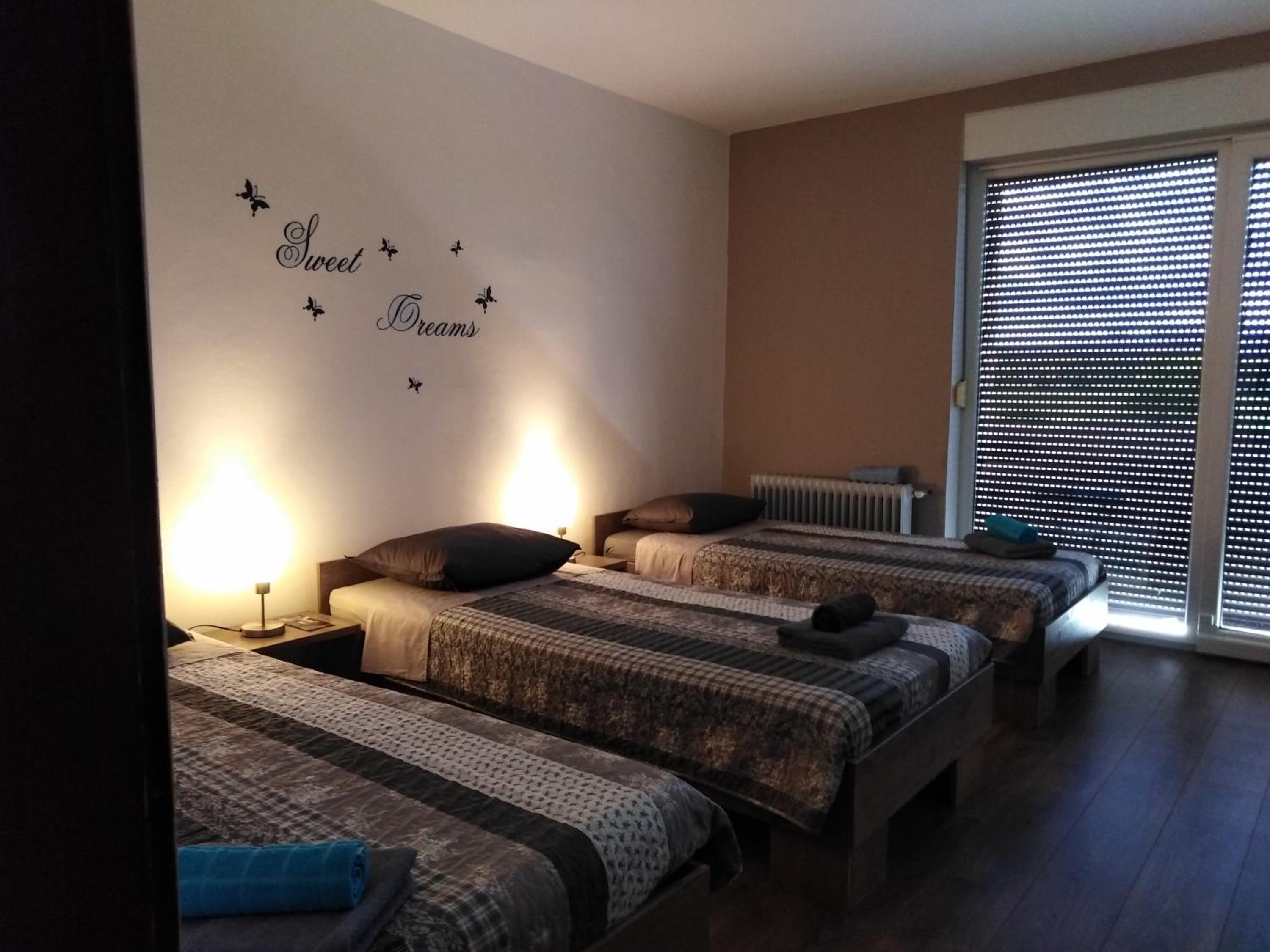 Two-Bedroom Apartment - Photo 18