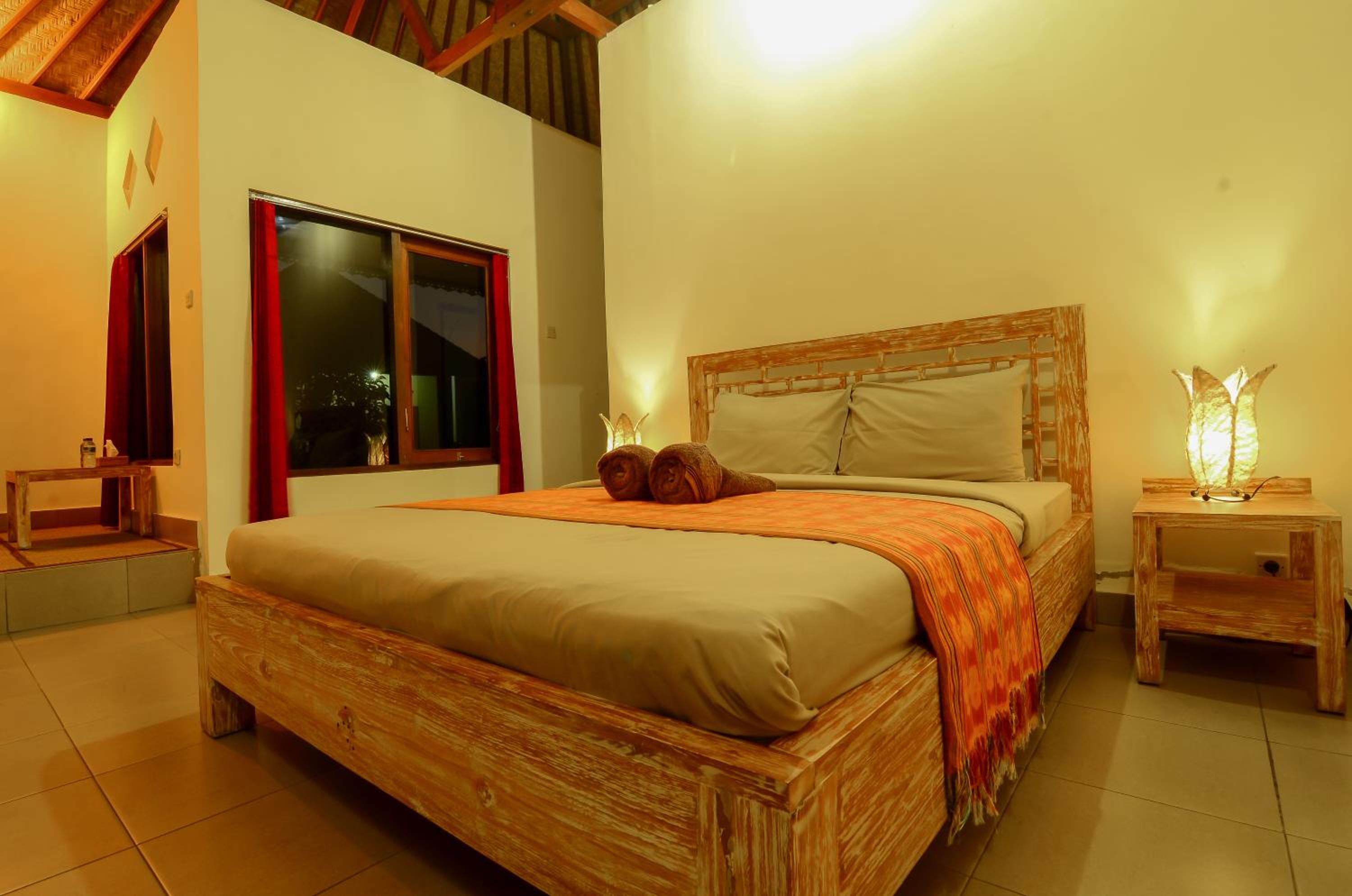 Double Room with Patio - Photo 9