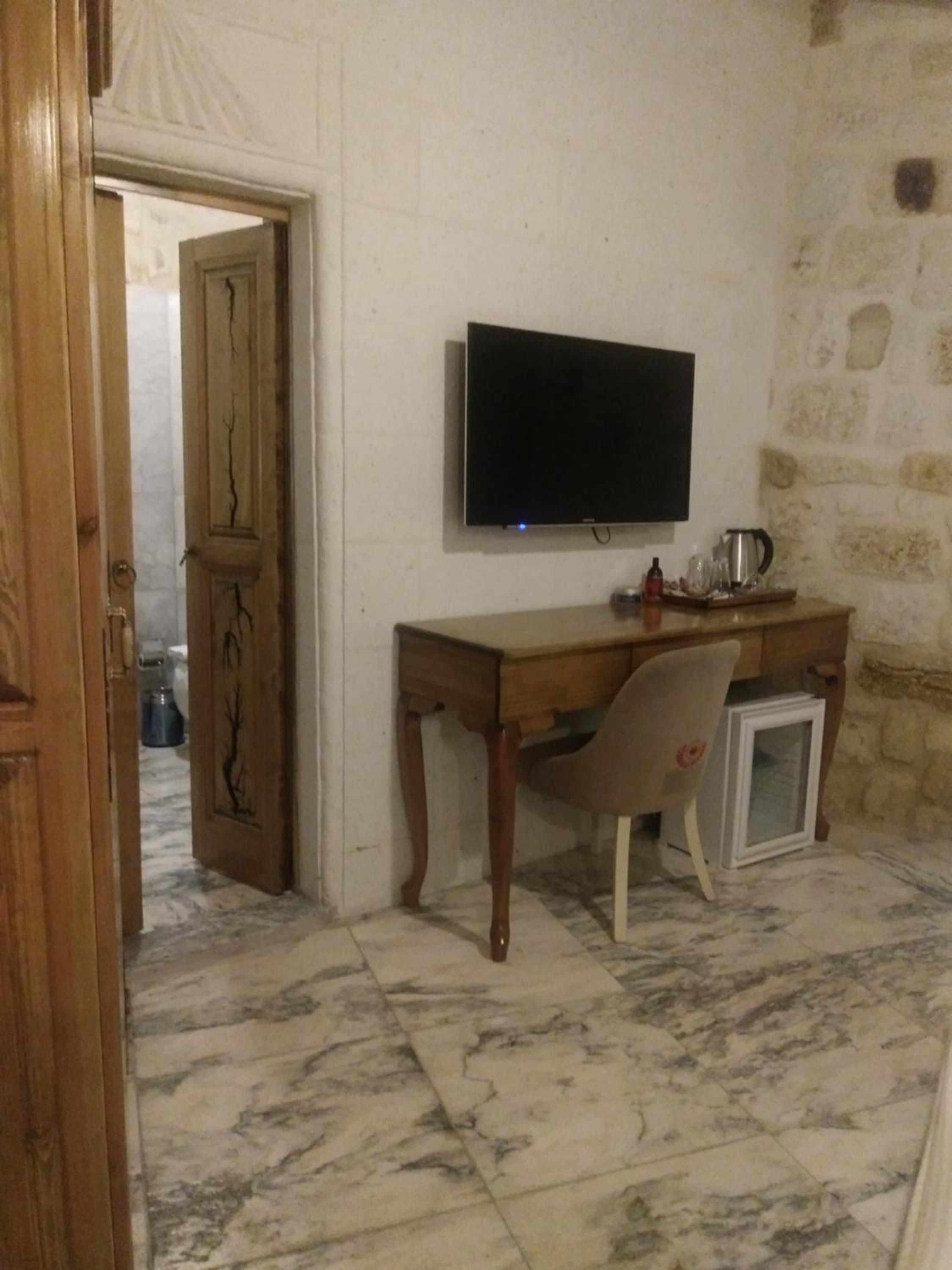 Standard Room - Photo 7
