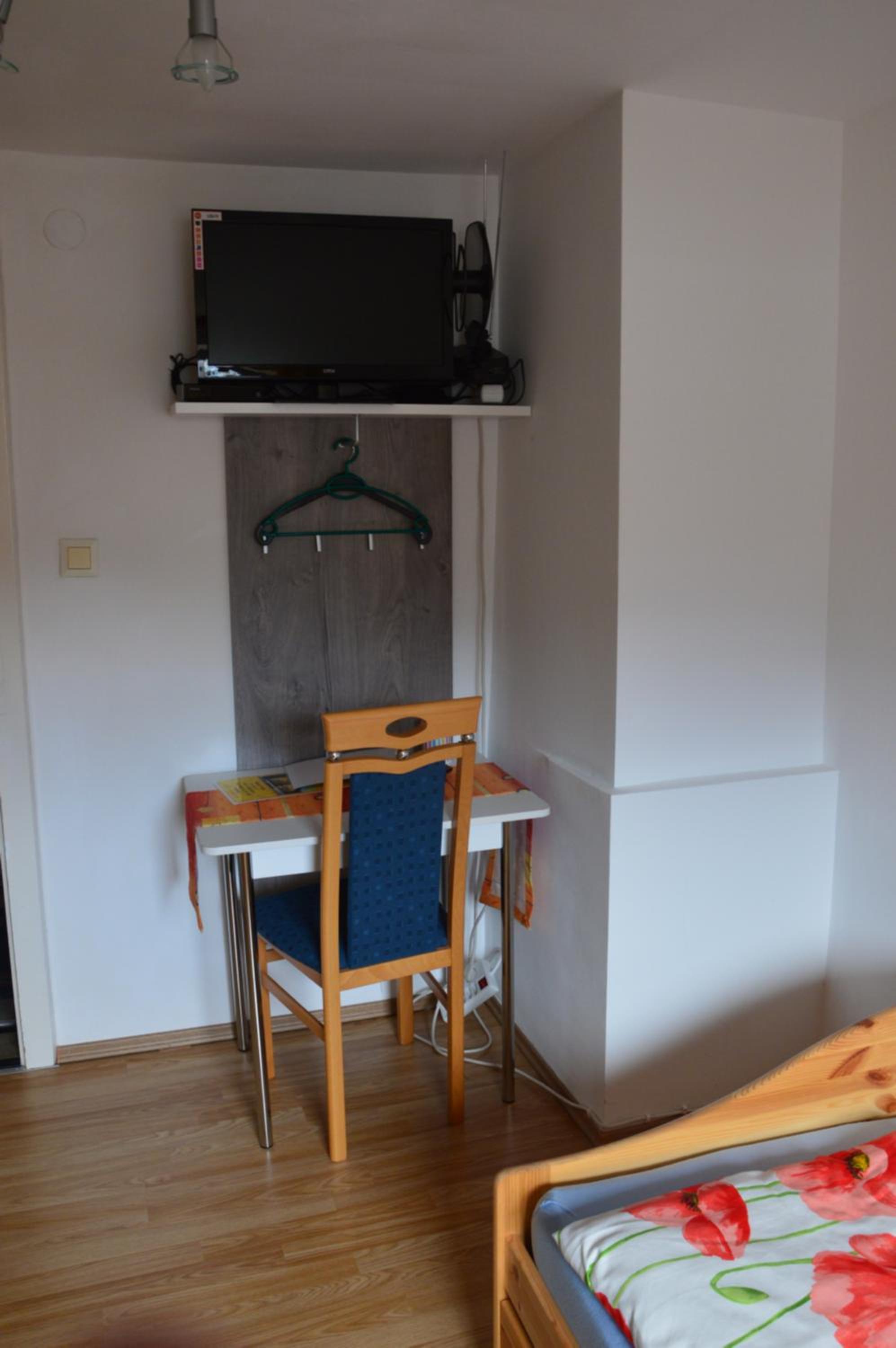 Single Room photo 2