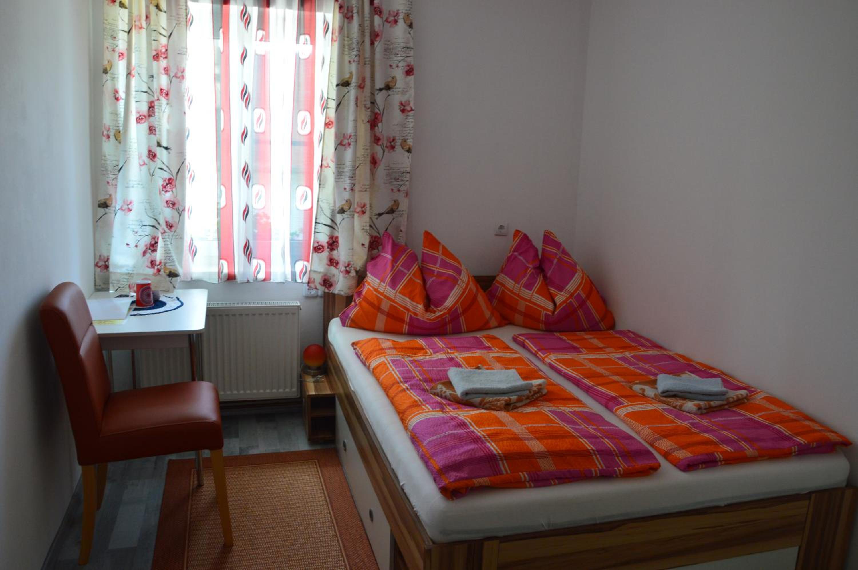 Small Double Room photo 1