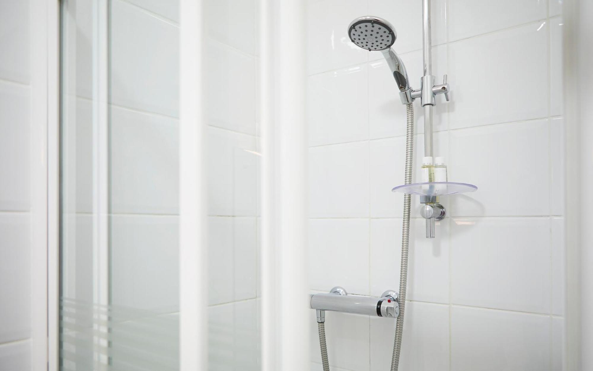 Classic Double Room - Photo 8
