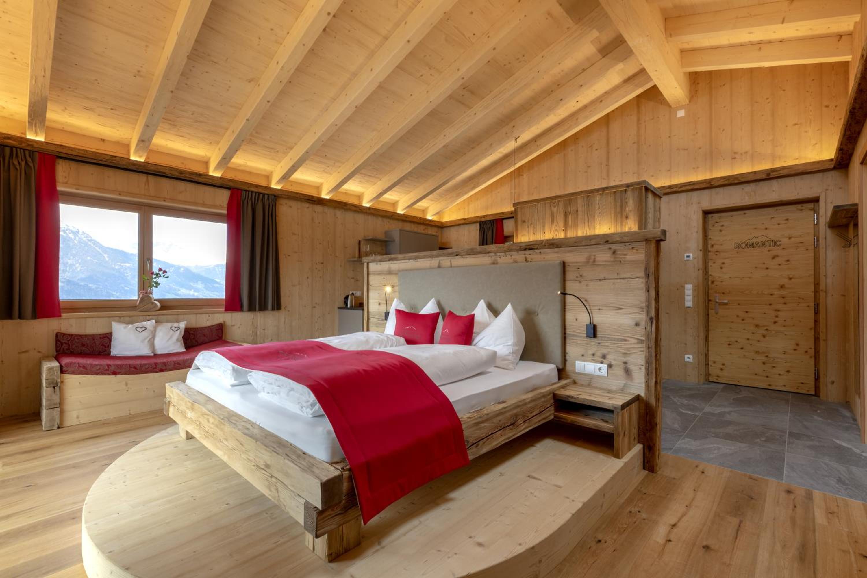 Superior Chalet photo 2
