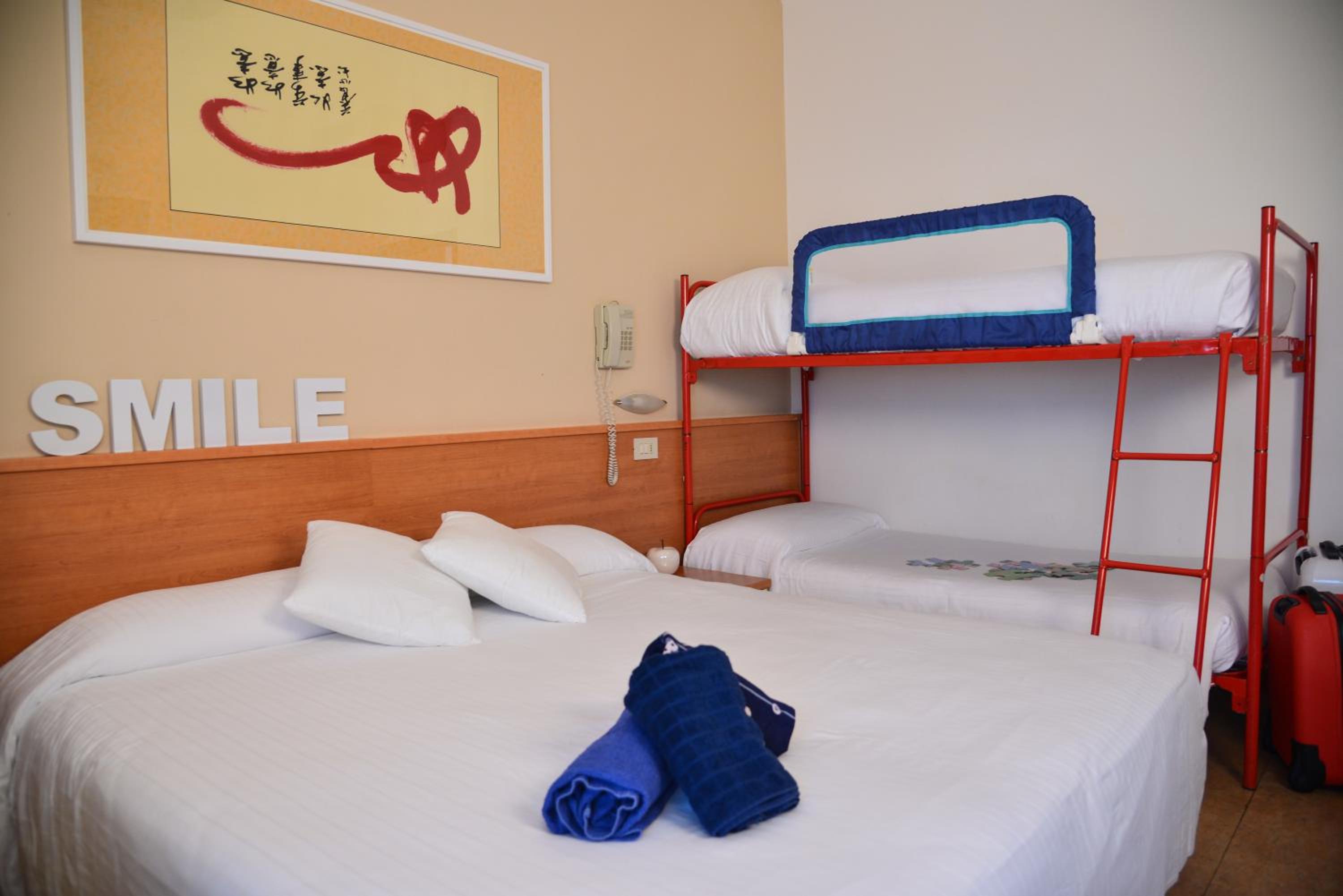 Economy Quadruple Room photo 1