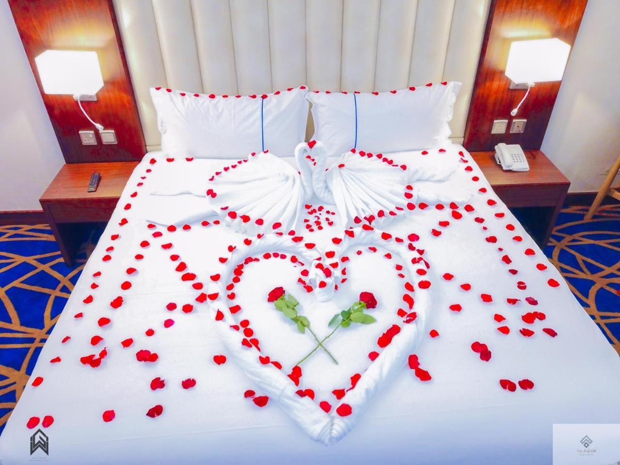 Deluxe Suite - Photo 10