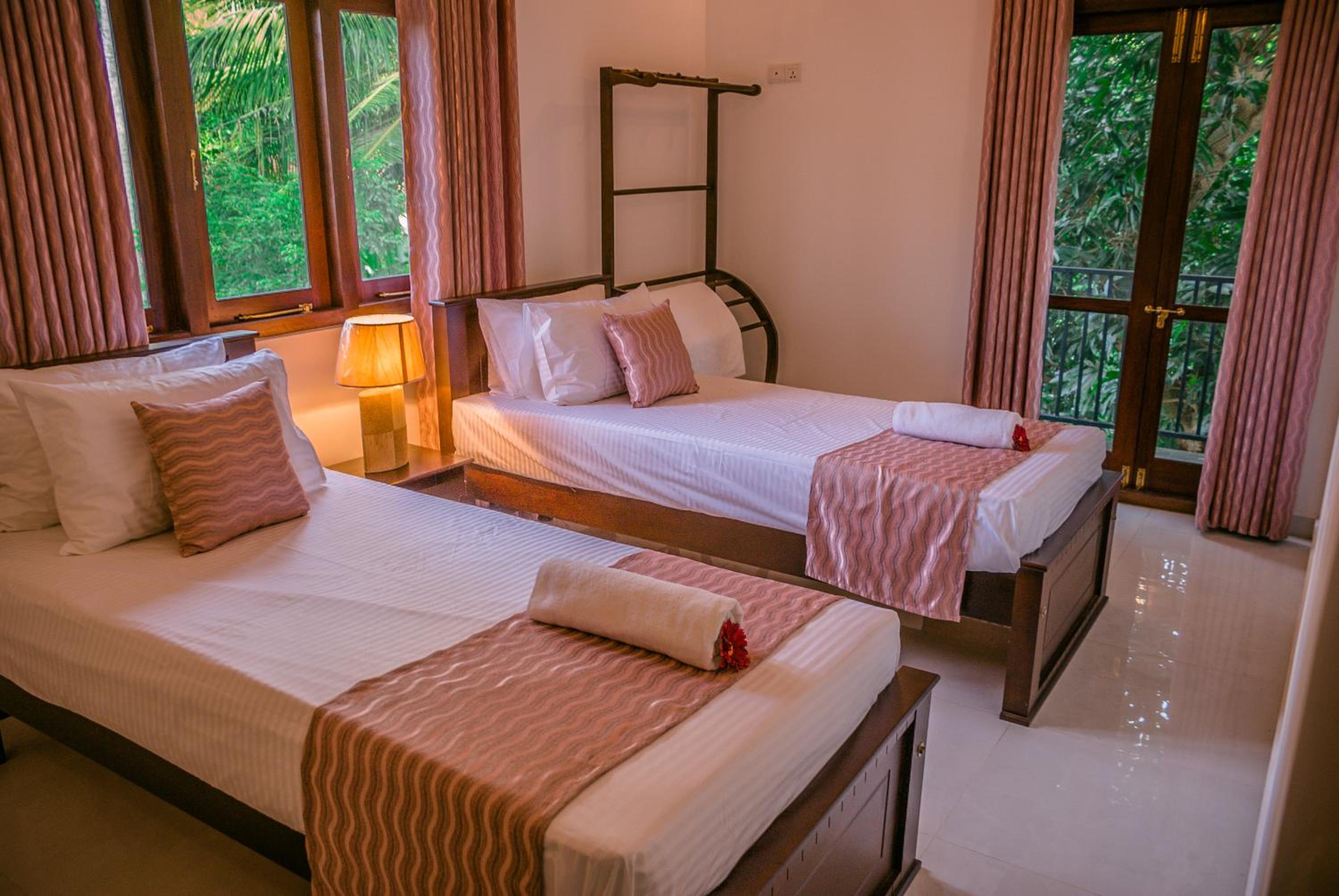 Double Room with Balcony photo 2