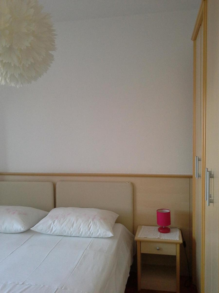 Double Room - Photo 8