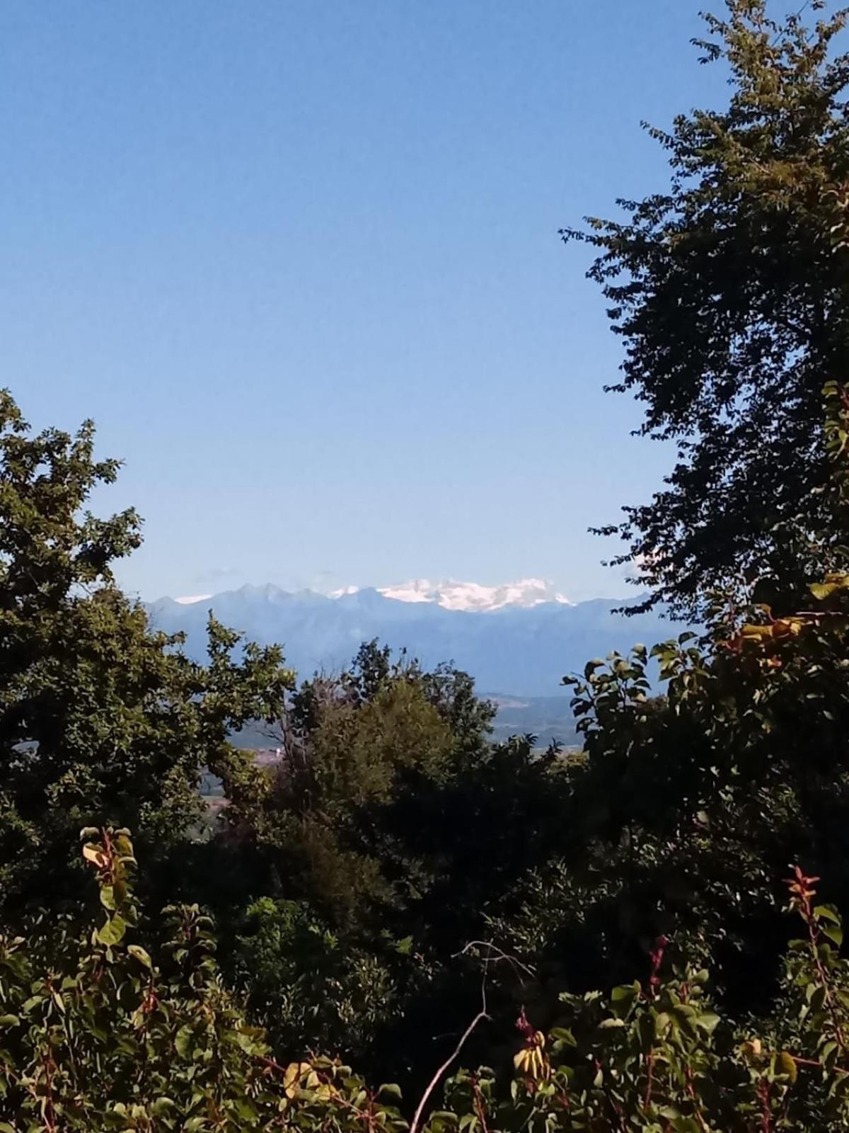Apartment With Mountain View photo 3