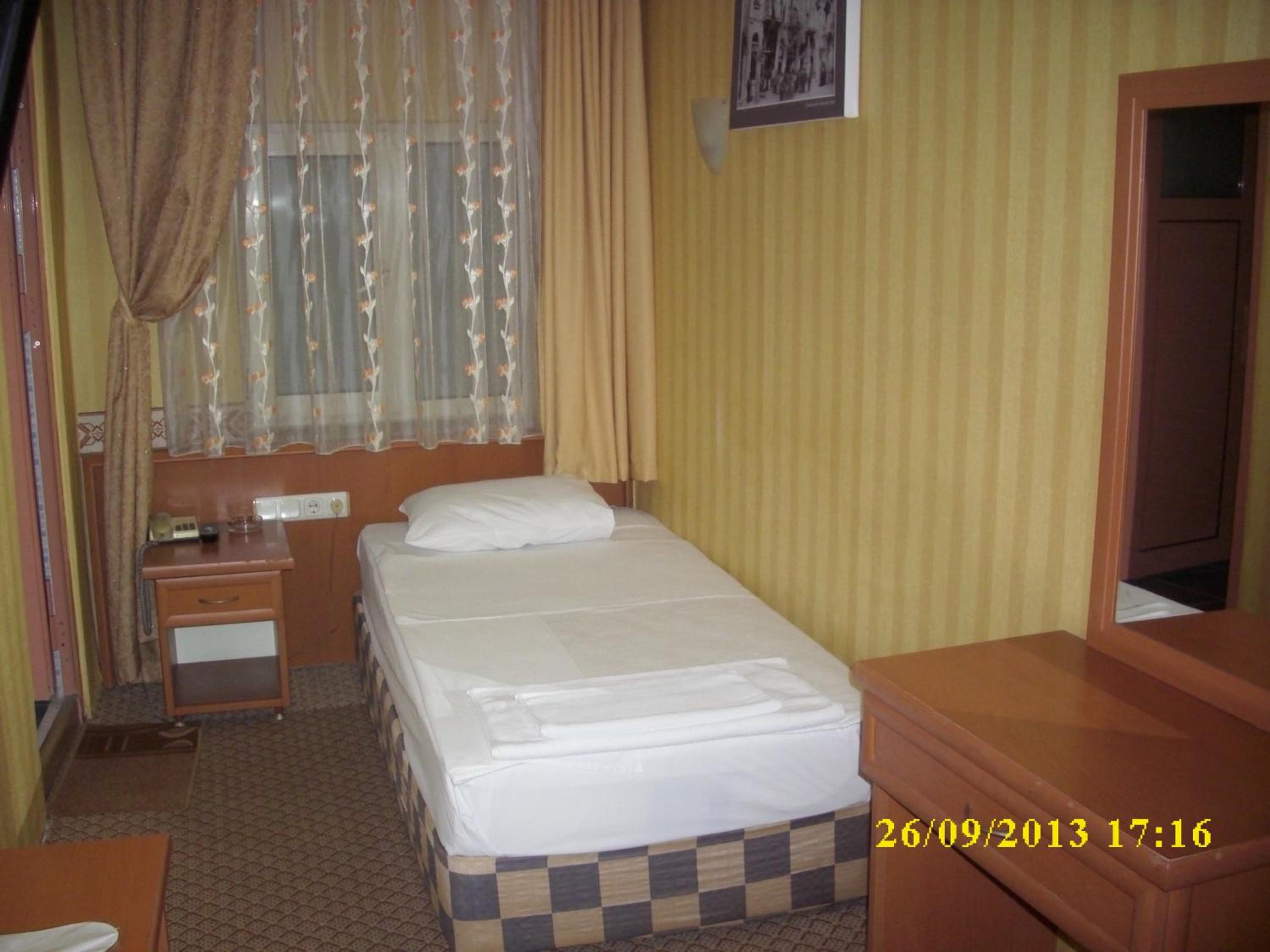 Standard Single Room photo 2