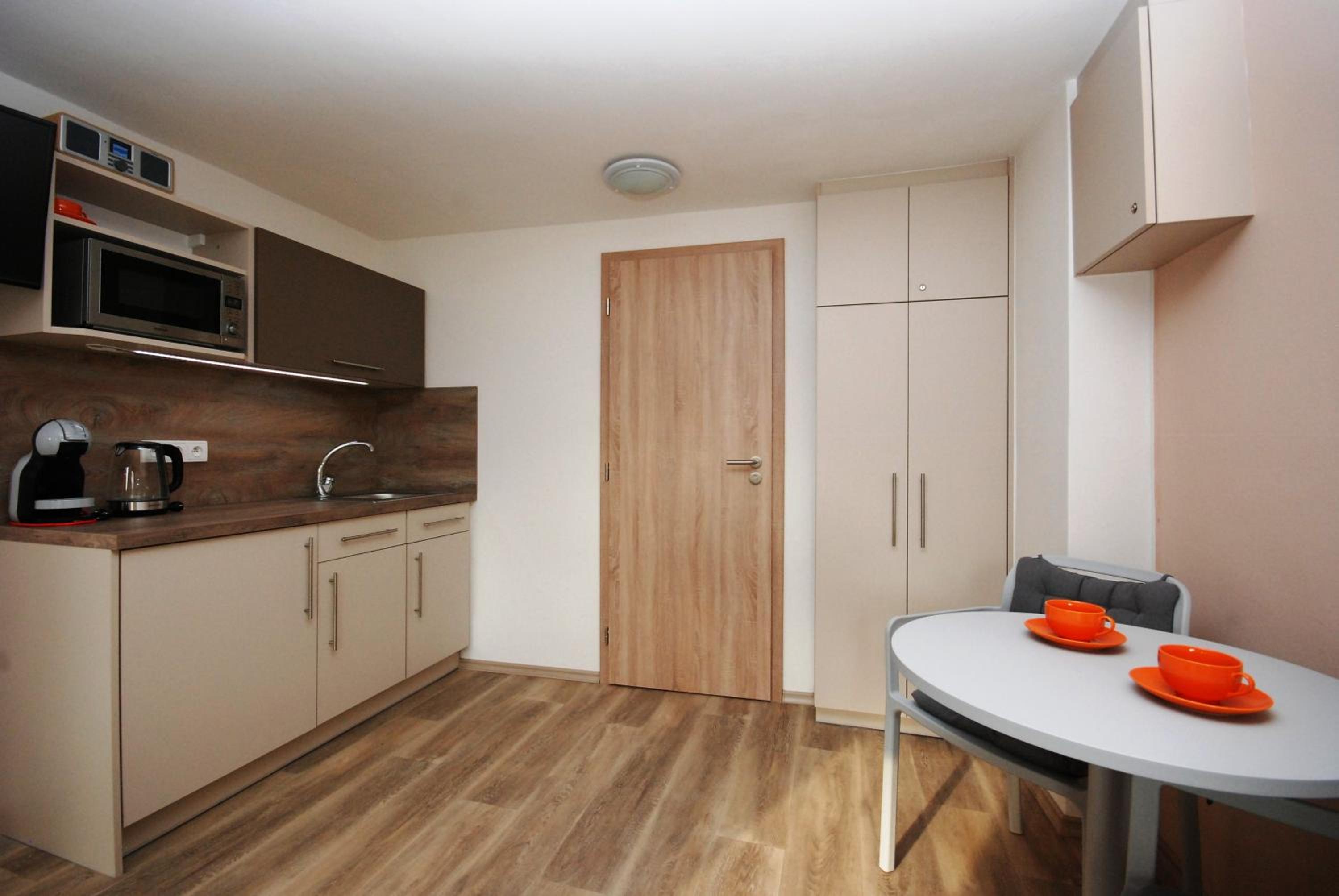 One-Bedroom Apartment - Photo 11