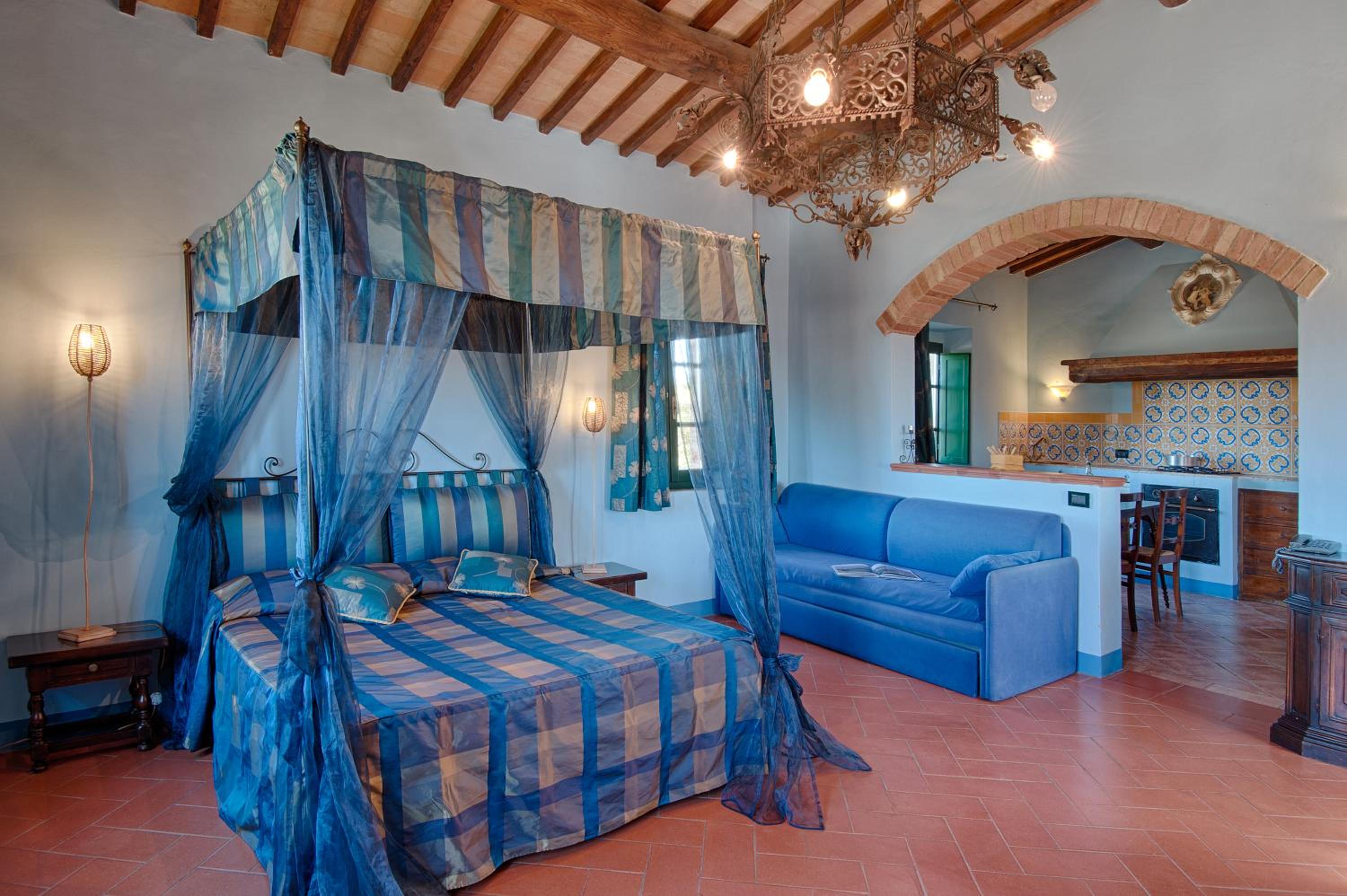 Two-Bedroom Apartment - Photo 1